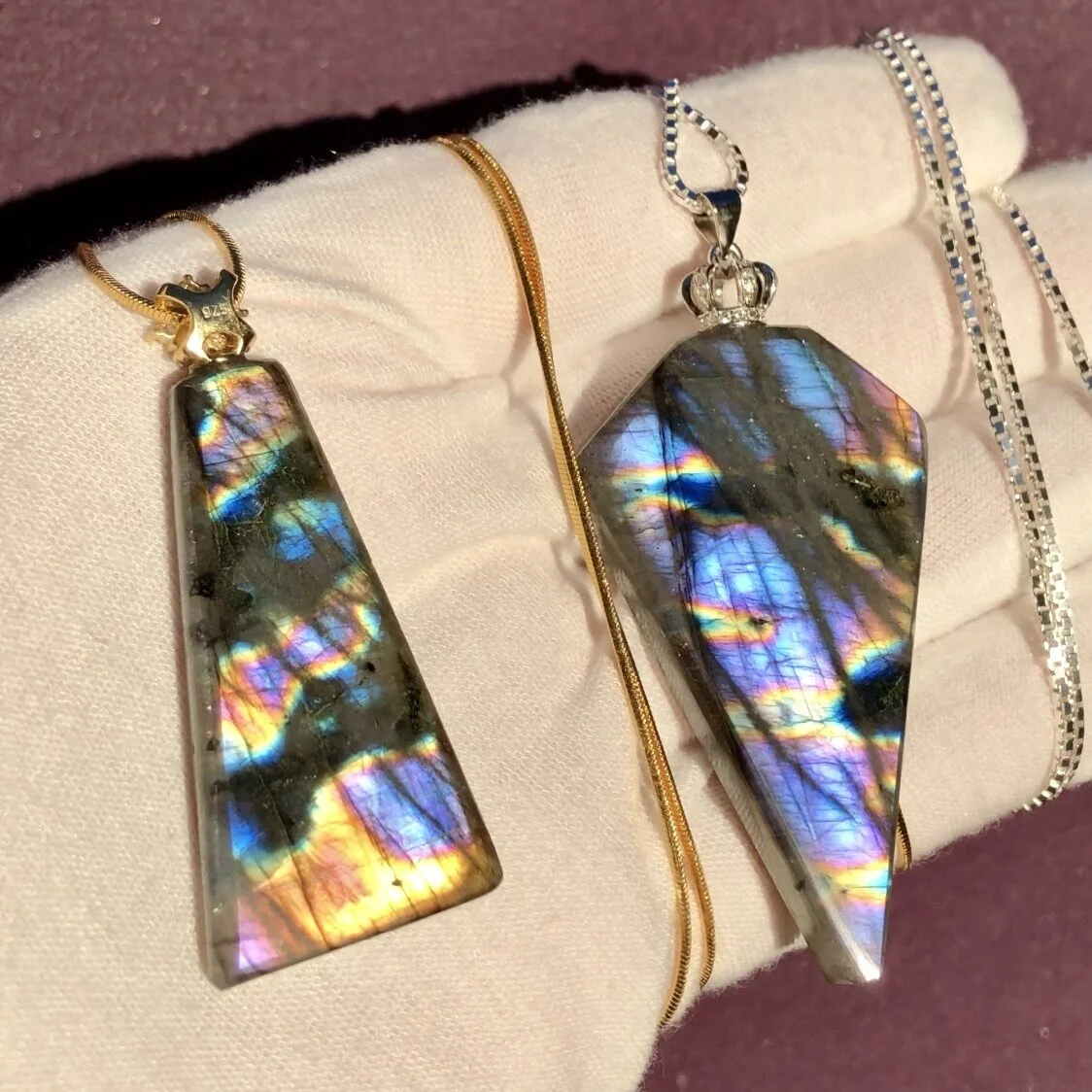 17B2B6C8-105F-4E19-9C74-08115F231C3F