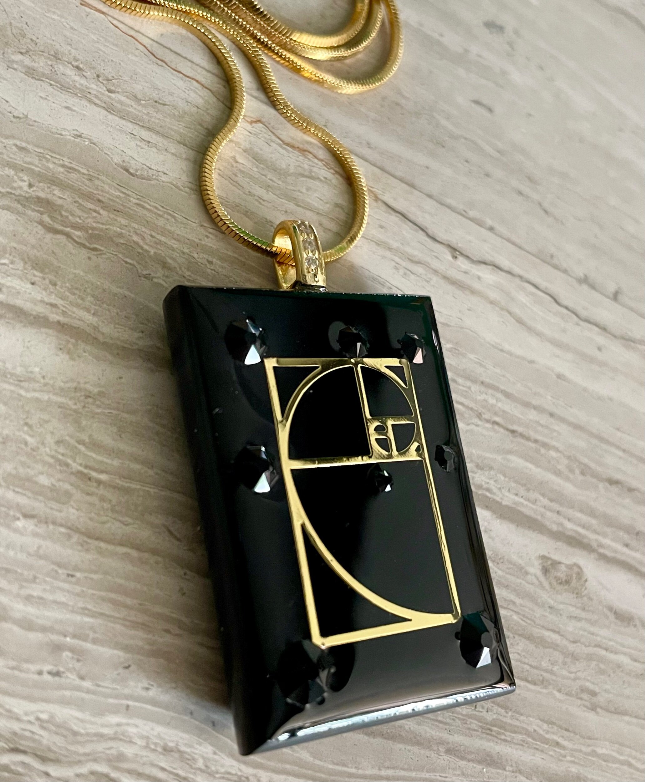 3A9E1ADB-1FDA-40E4-B19D-44EE39C28070