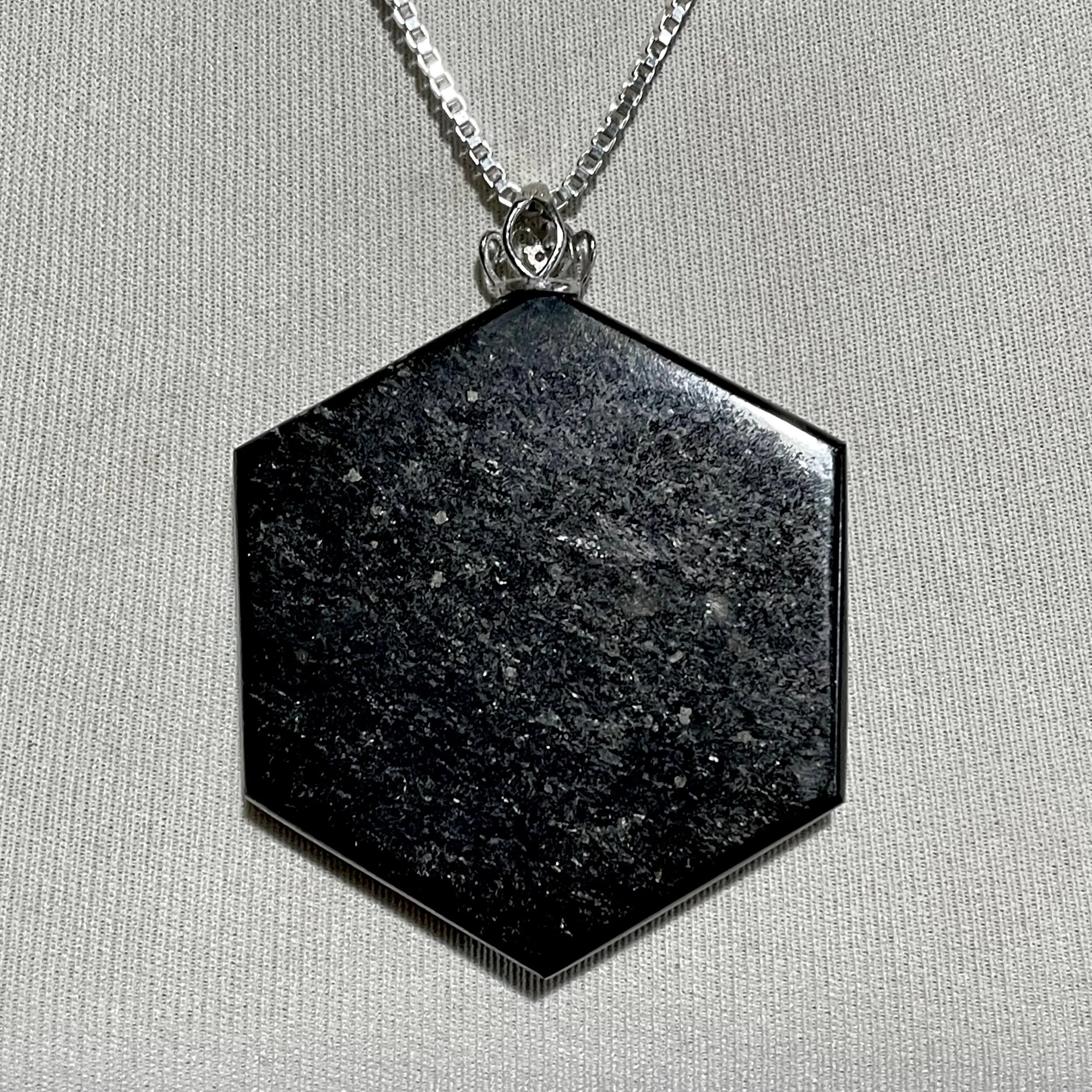 8EE79913-E999-4EC7-A732-A28A93919AA9