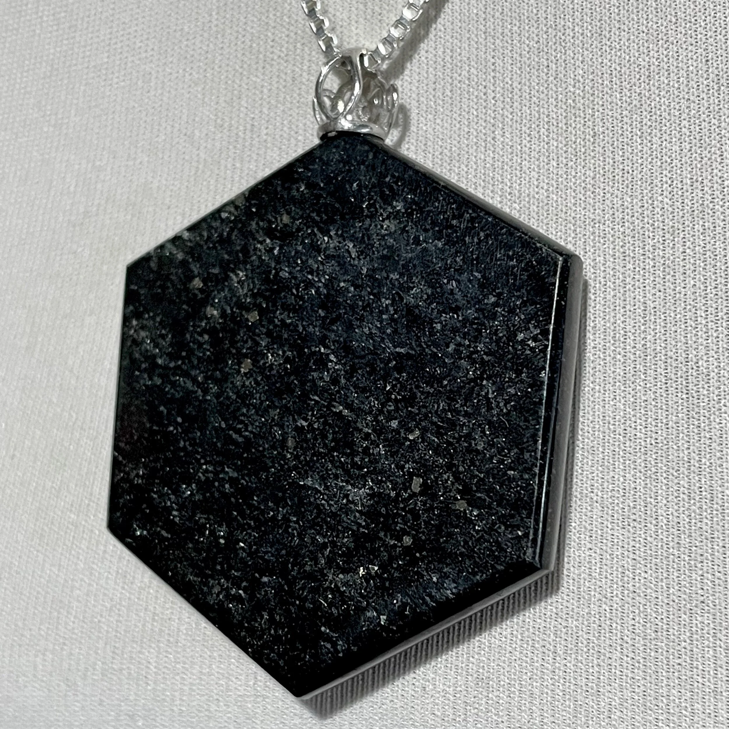 151F1F36-AD98-446C-AC3C-5206A7DF9D84