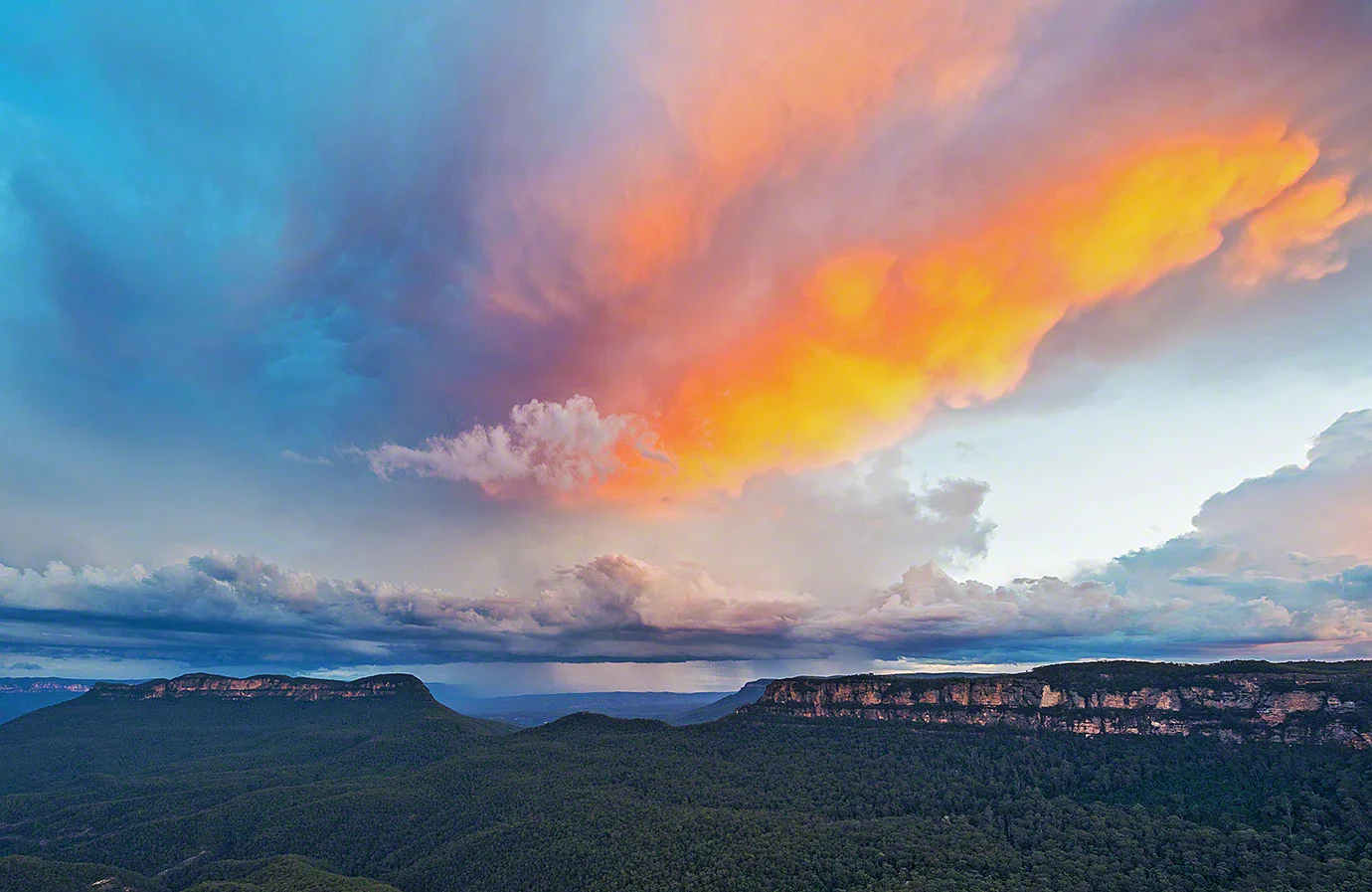 The view to the south from Katoomba, The Blue Mountains NSW