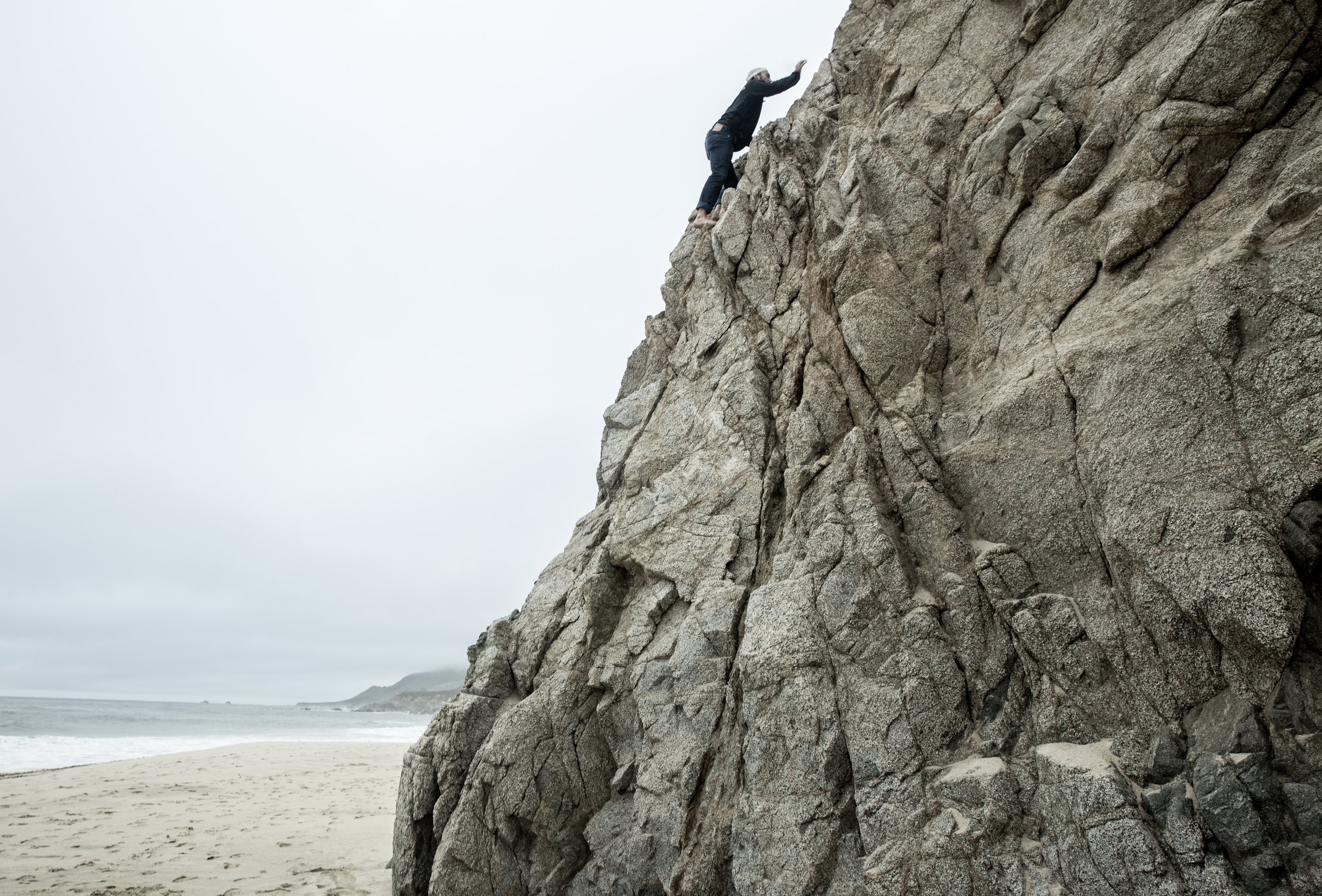 Barefoot free climbing
