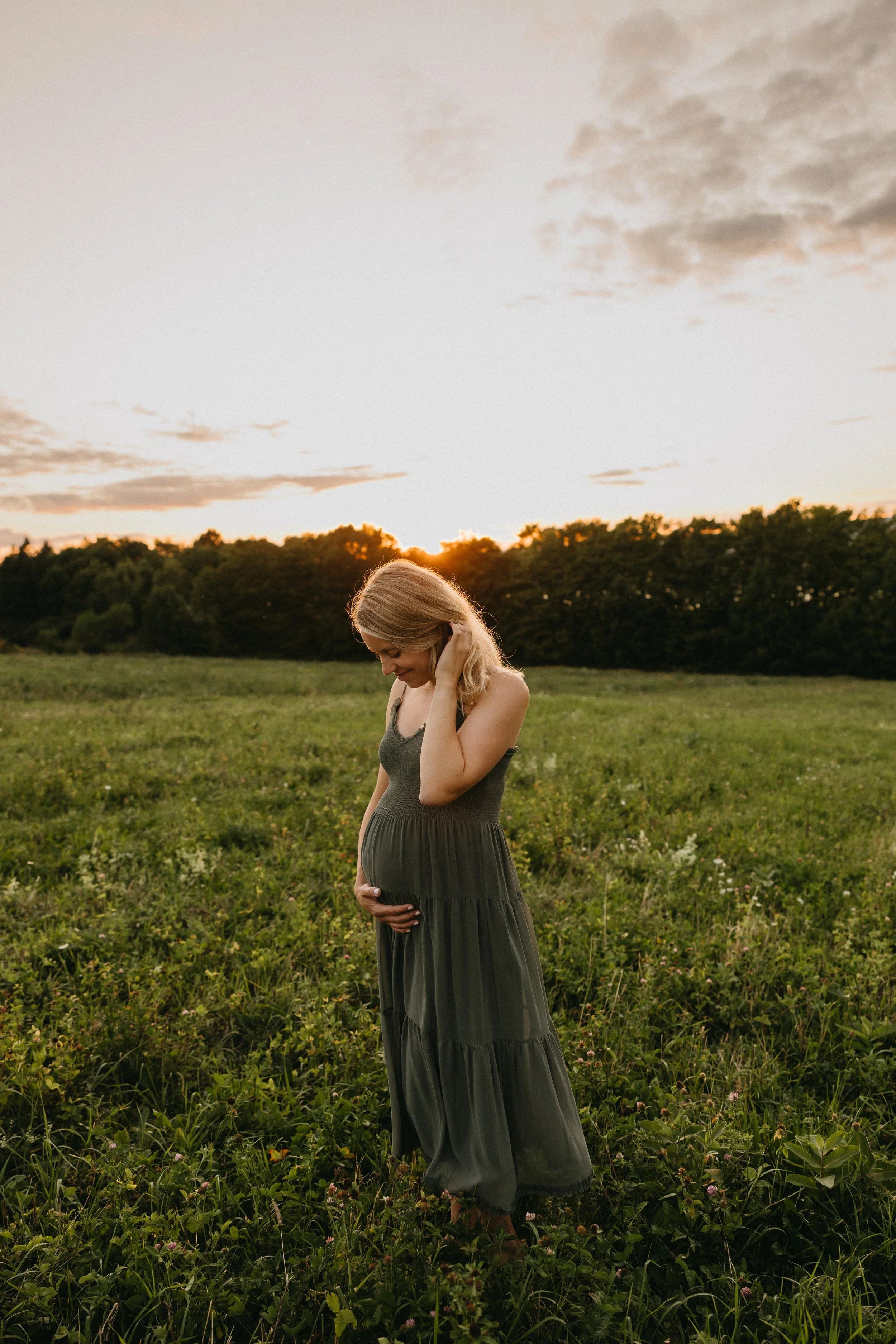 myriamtphotographe-seancefamille-seancematernite-nouveau-ne-villequebec-13.jpg