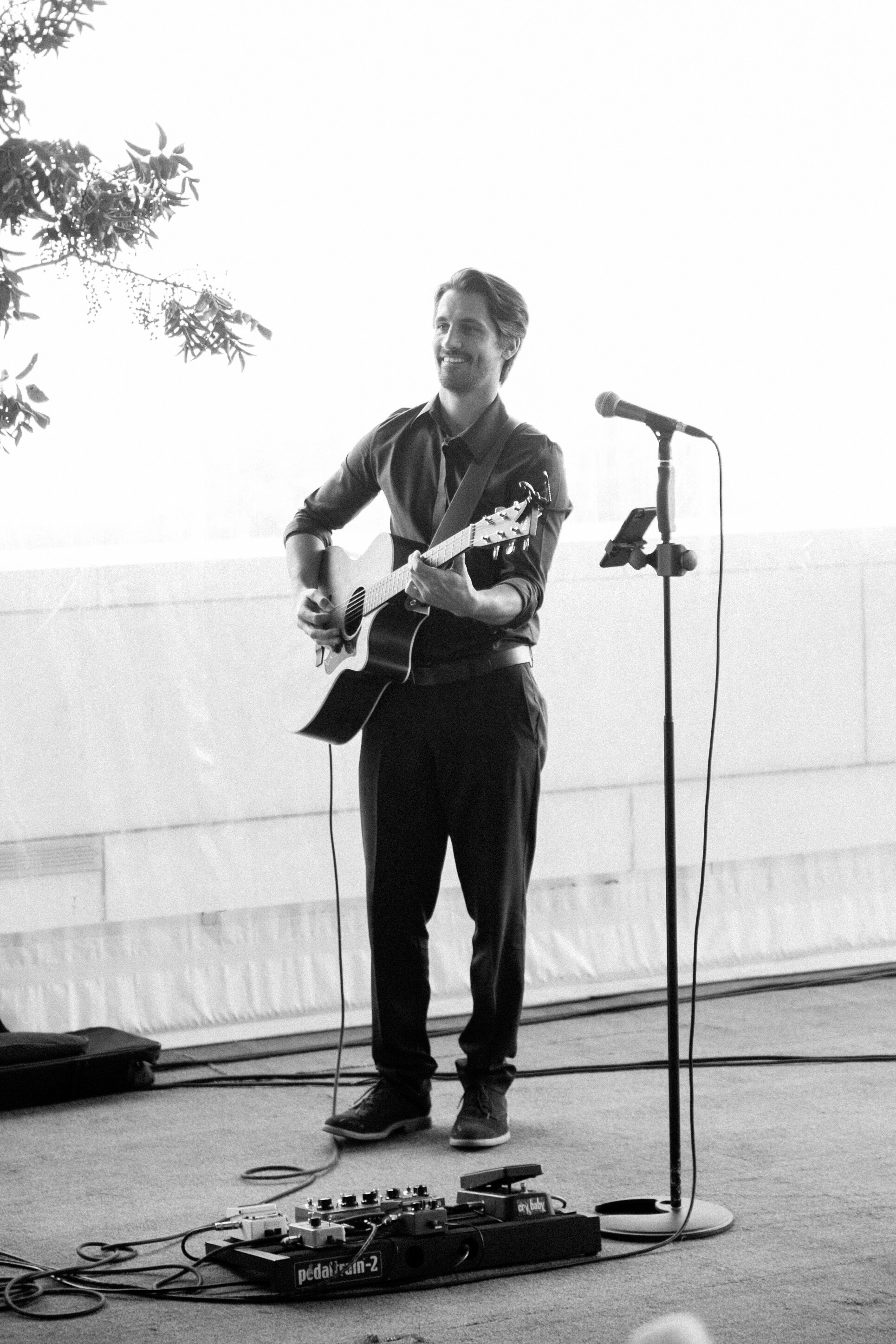 wedding singer playing guitar st. regis san francisco