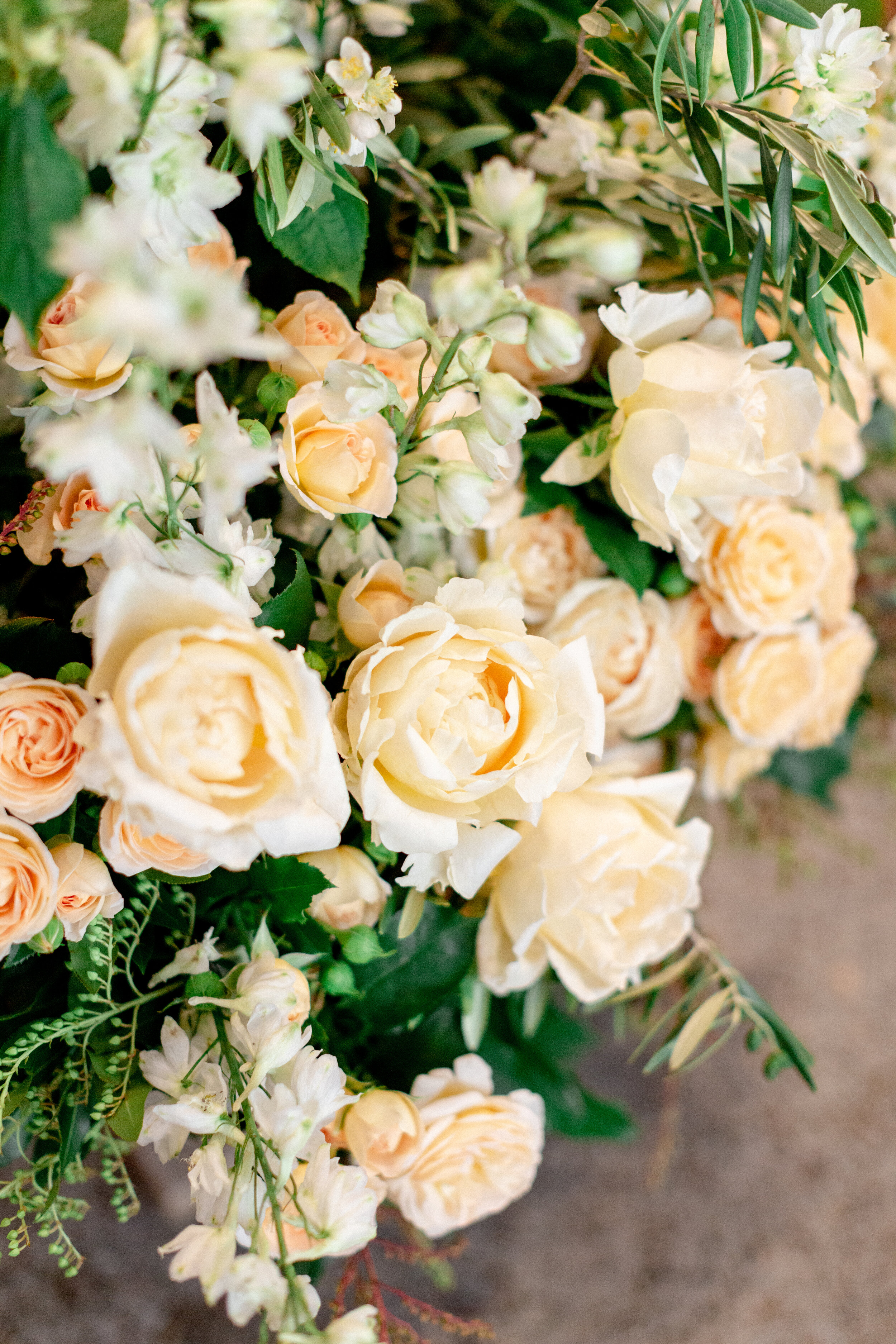 peach apricot flowers centerpiece