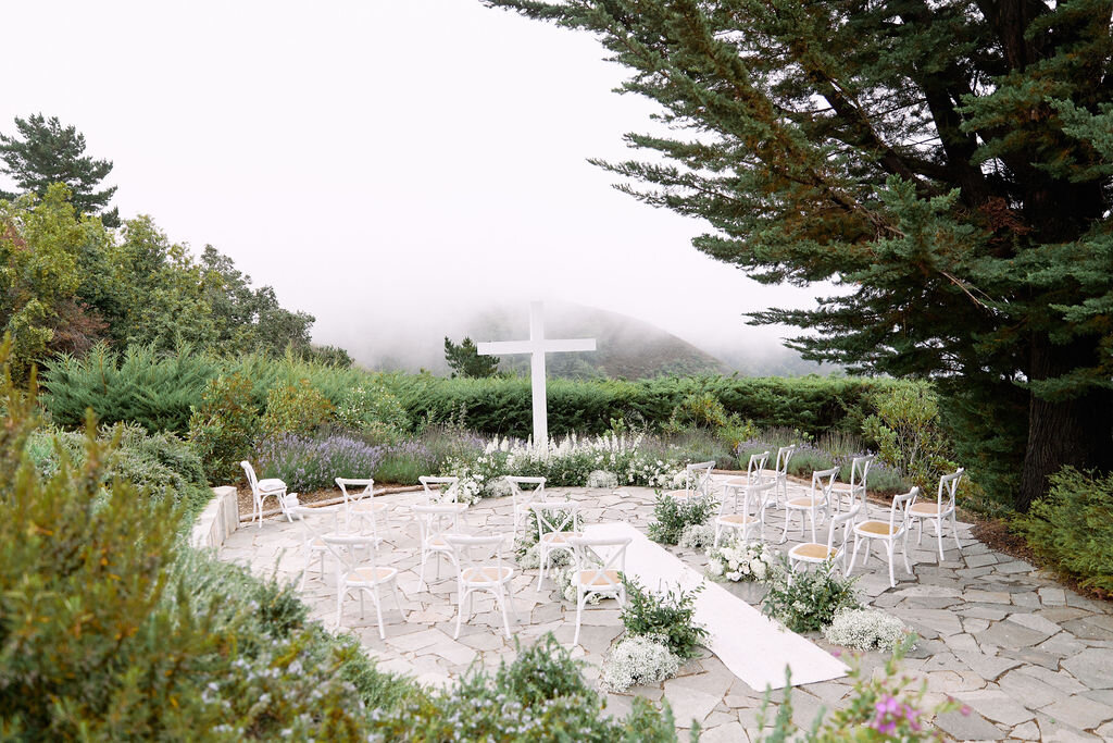 micro wedding ceremony ventana big sur white ocean view