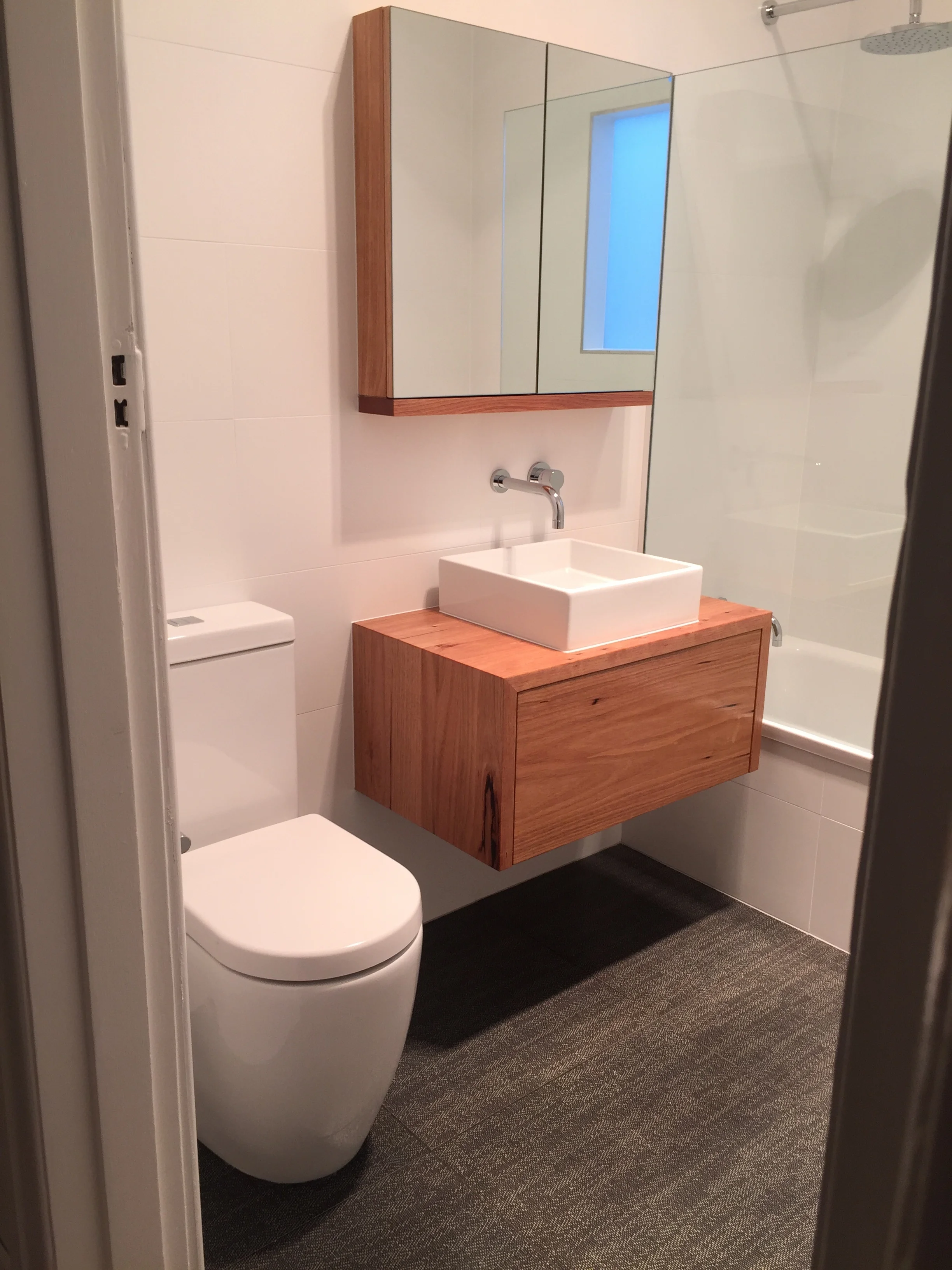 Oak Vanity & mirror