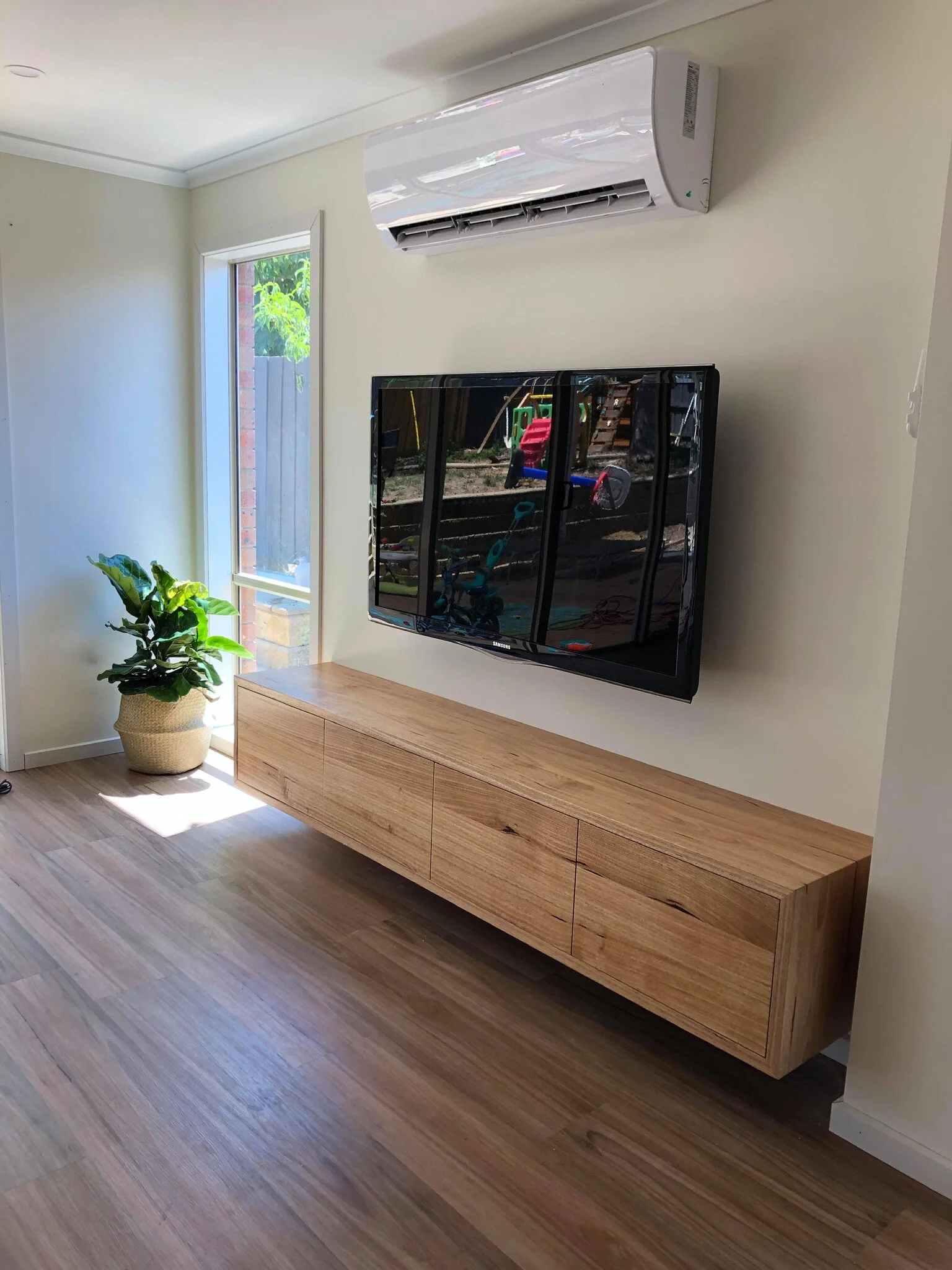 Tv Units Quality Hardwood Furniture