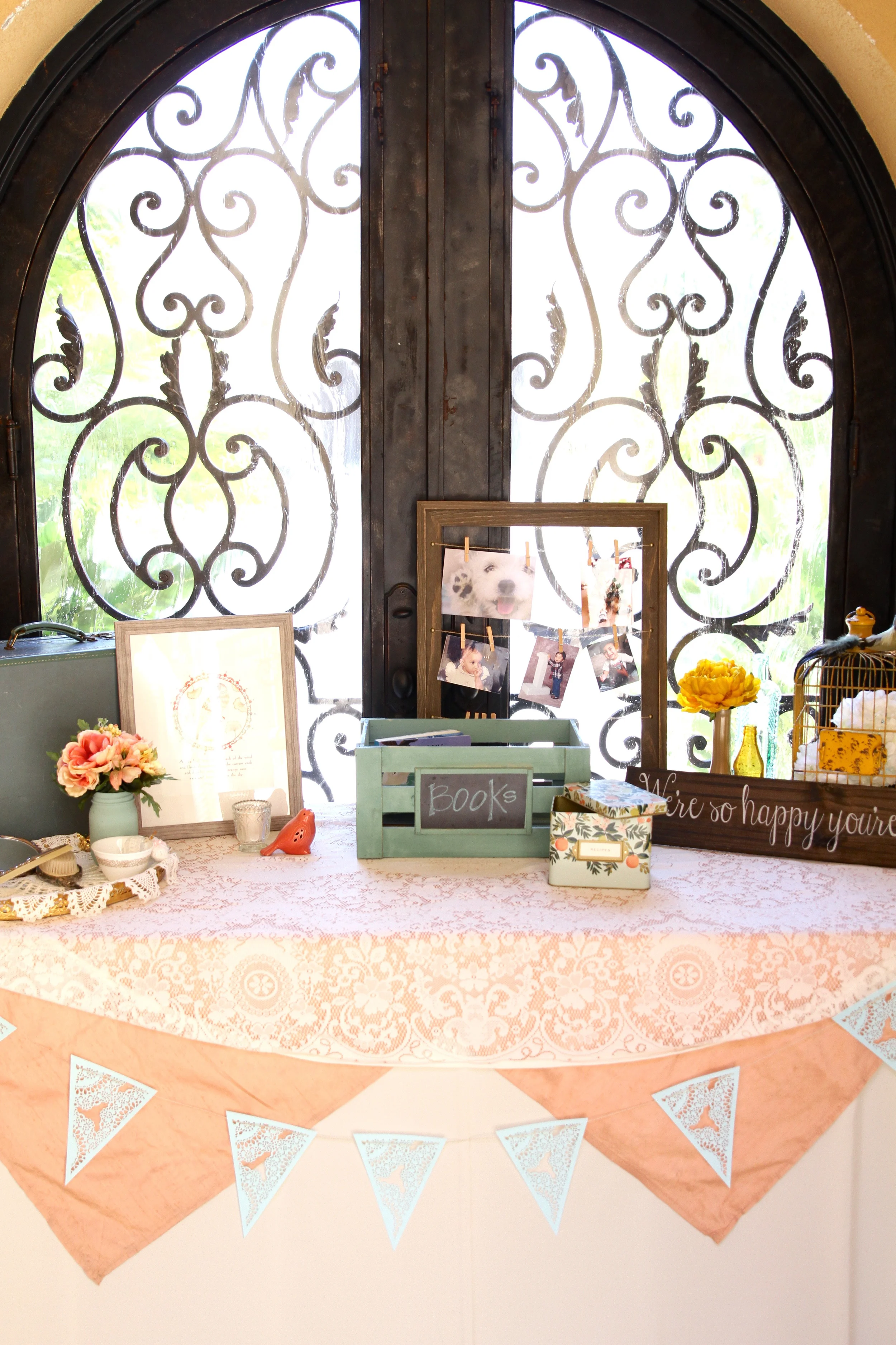 Welcome Table Decor