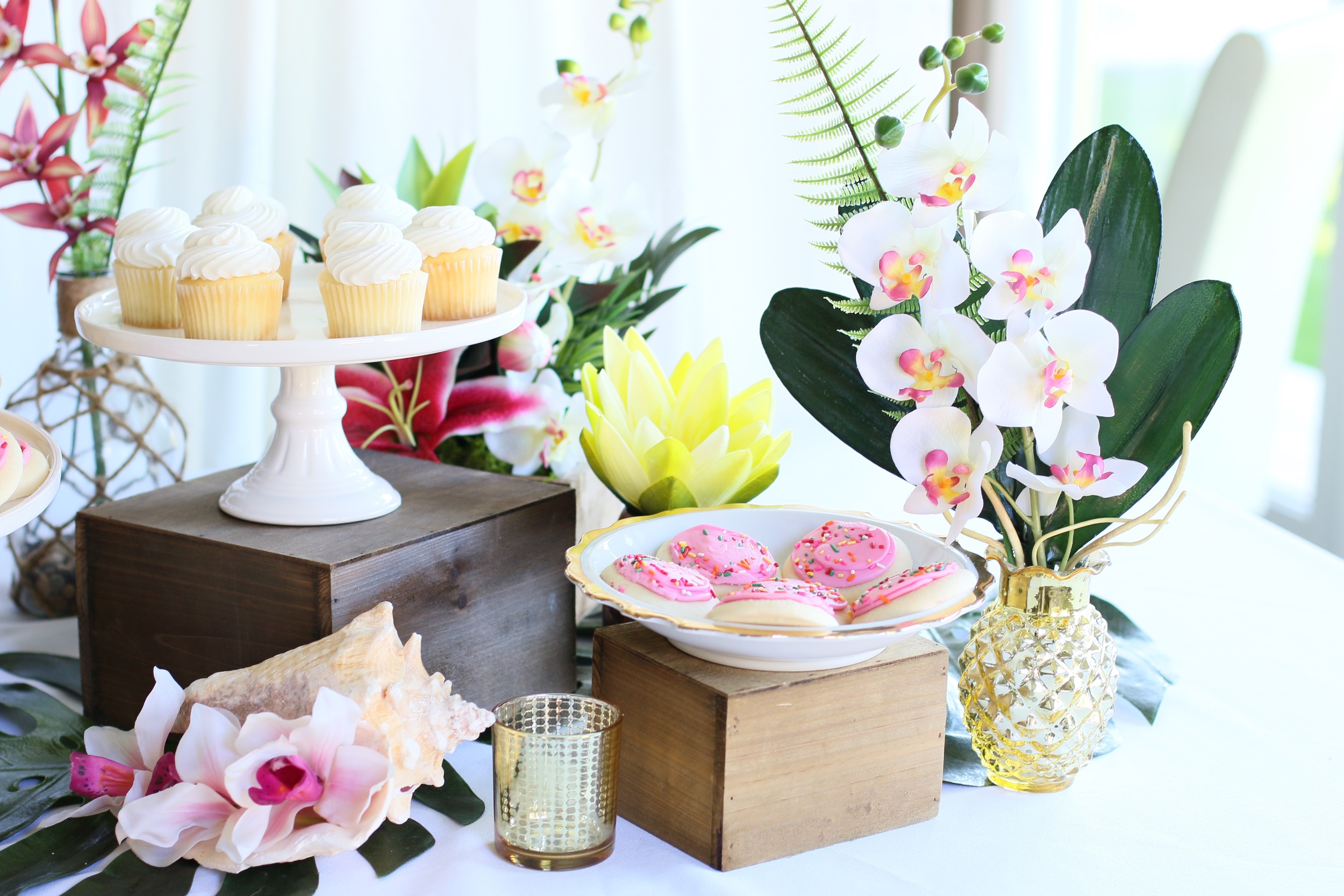 Copy of Palm leaves, tropical flowers, golden pineapples, wicker, seashells, & golden accents - Perfect for a baby shower, bridal shower, or birthday celebration! @inJOYtheParty