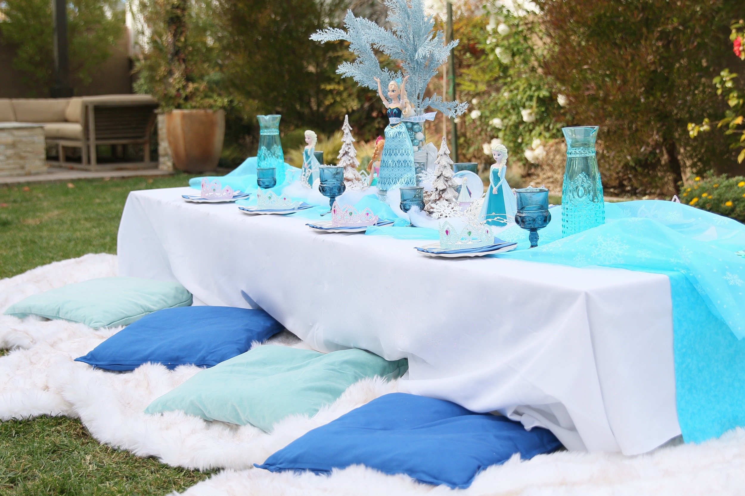 Copy of Plush floor seating for rent for a FROZEN party! @inJOYtheParty