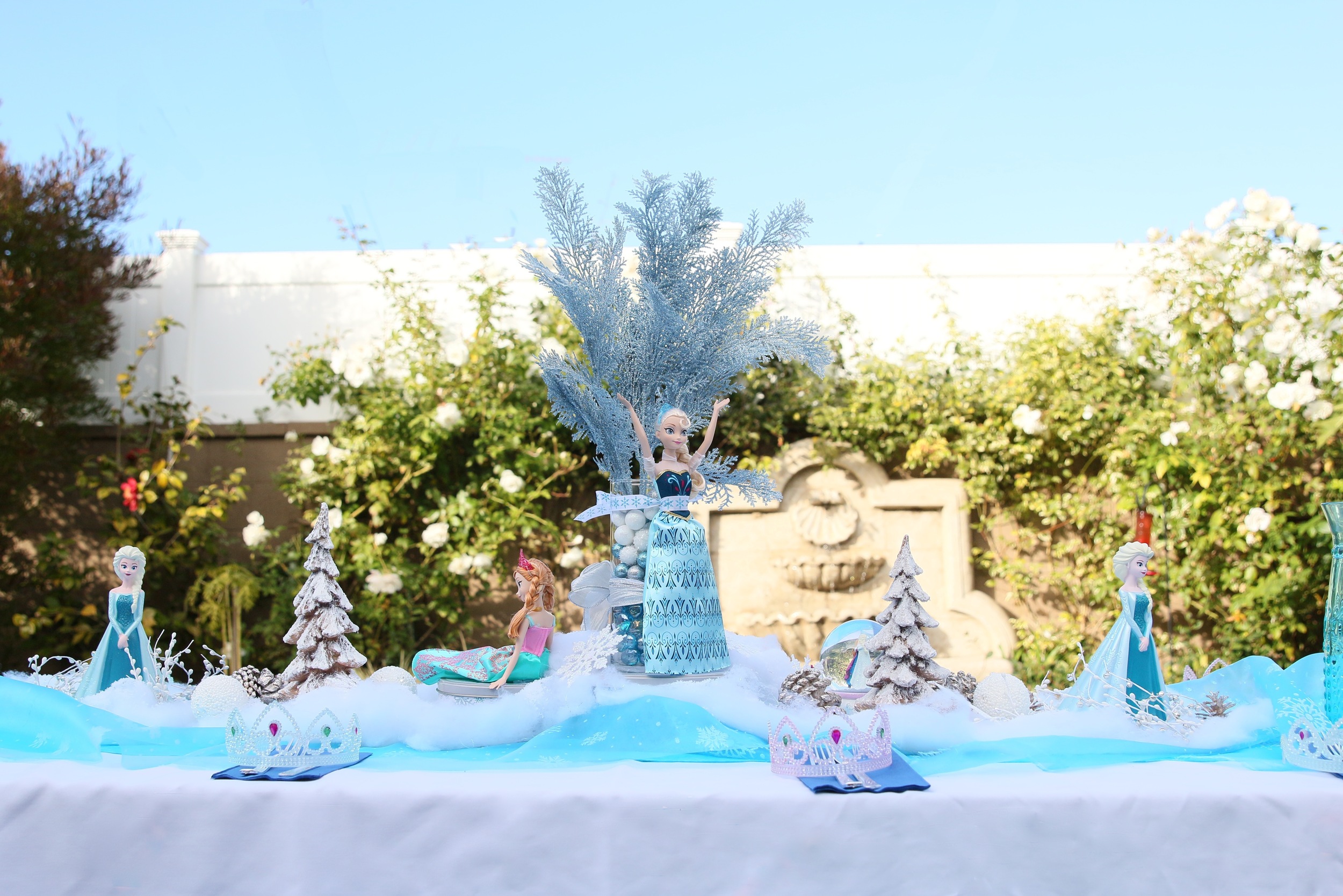 Copy of Everything you need for a FROZEN Birthday Party FOR RENT! @inJOYtheParty