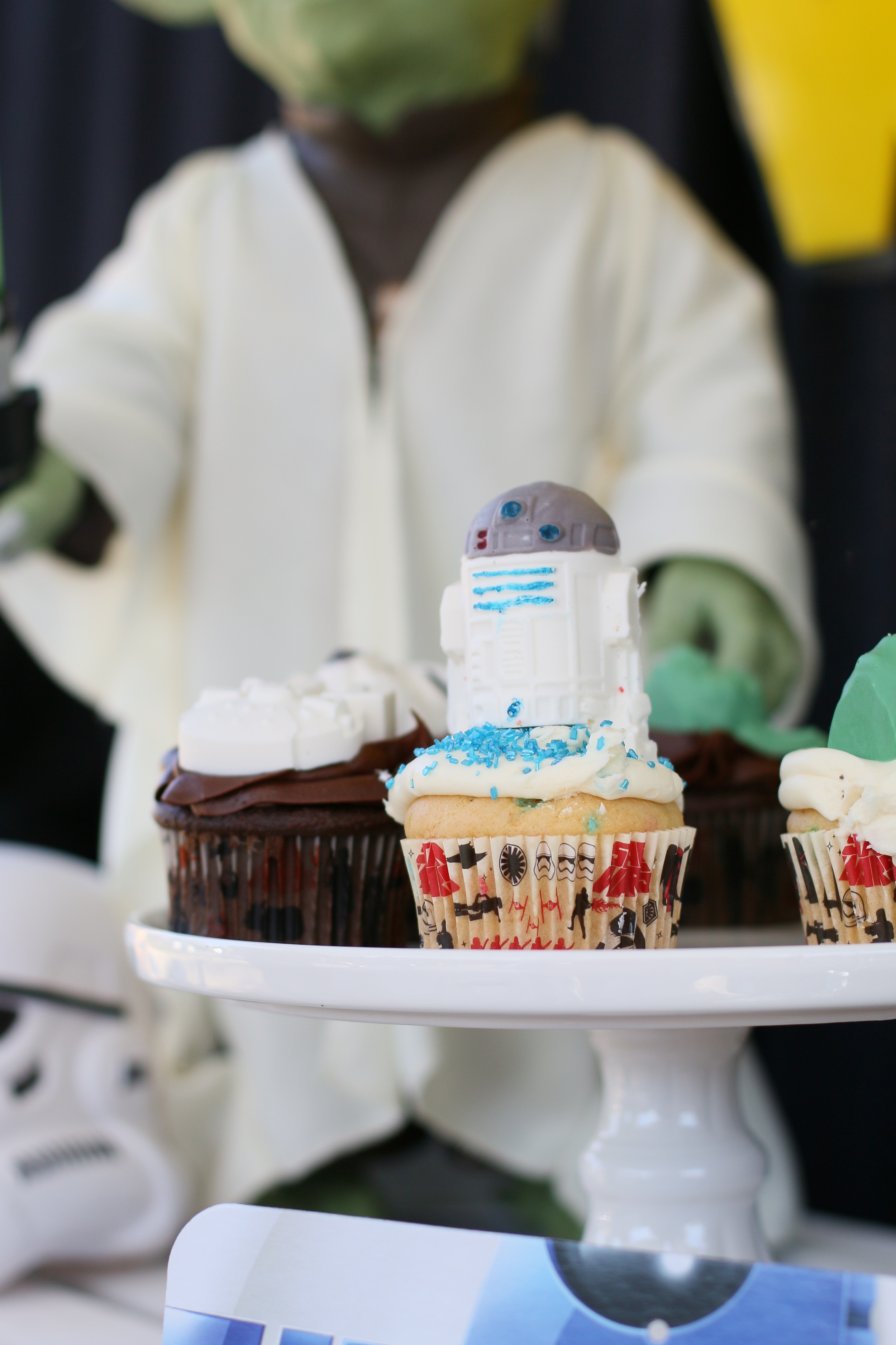 Copy of This Star Wars party rental collection will awaken the force in all party guests! Star Wars action figures, signage, linens, and centerpieces are all included to make your party planning si...