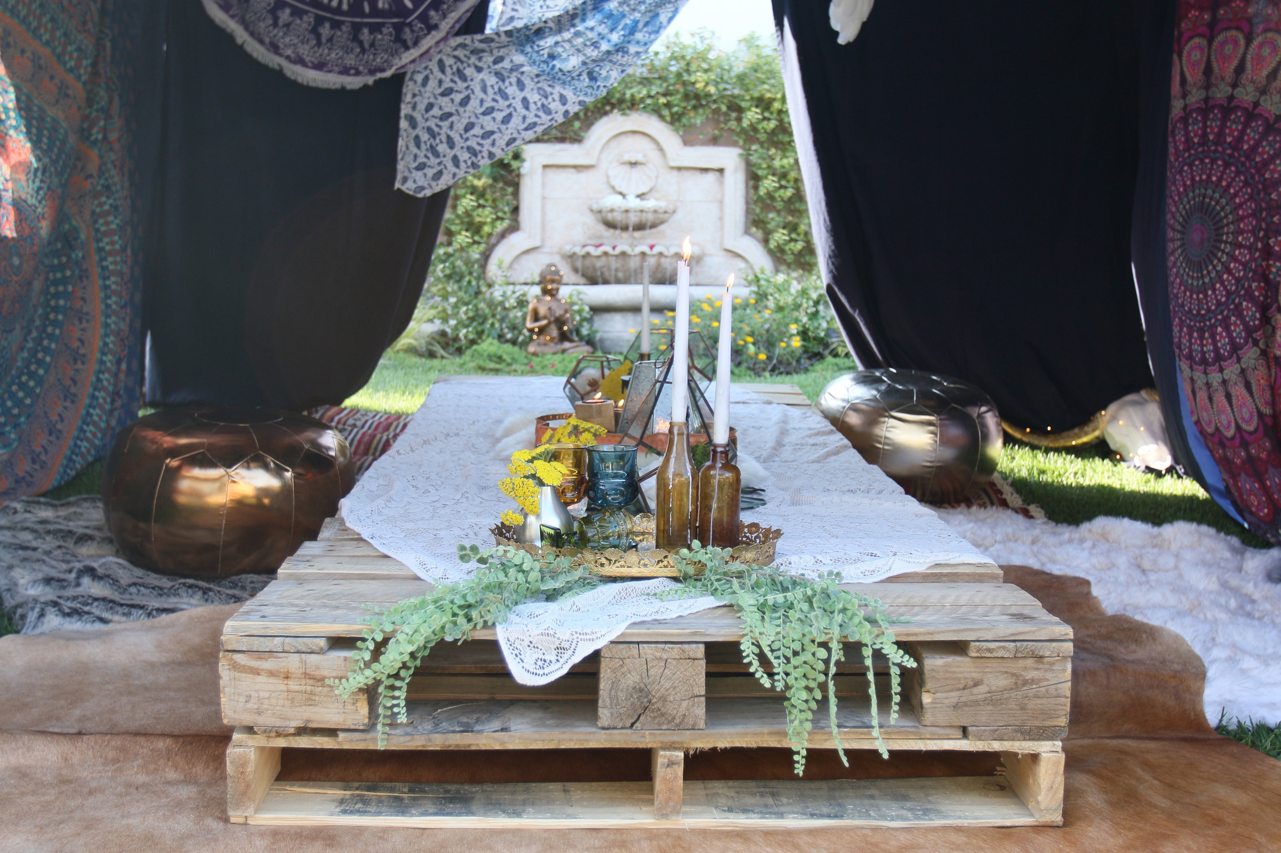 Copy of Low pallet tables, macramé & lace, geometric vessels, florals, textured rugs, colorful textiles, dream catchers, lanterns, candlelight…Basically a Bohemian dream. A curated collection for y...