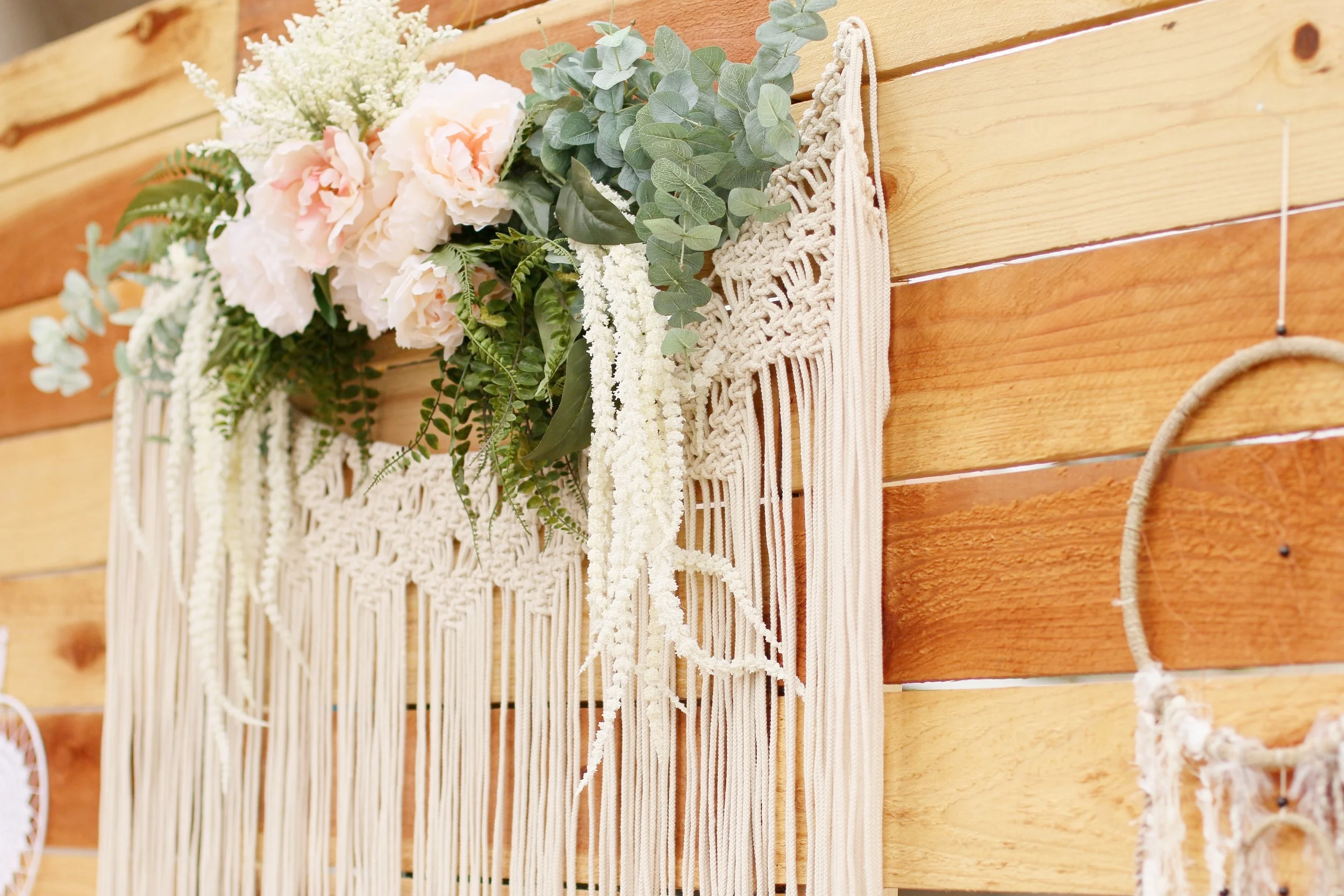 Flower Wreath with Macrame Curtain