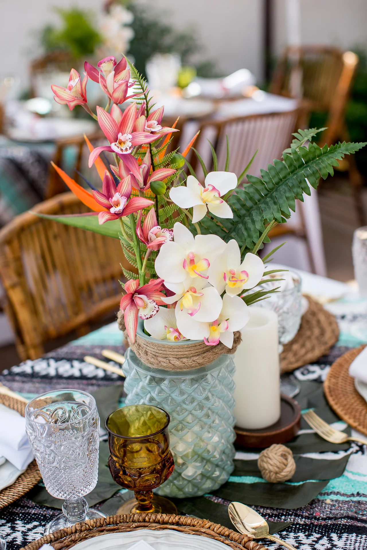 A vintage surfer inspired rental collection! Hang loose with our vintage mini VW buses, pin up dashboard girls, touches of Tiki, palm leaves and tropical faux florals.
