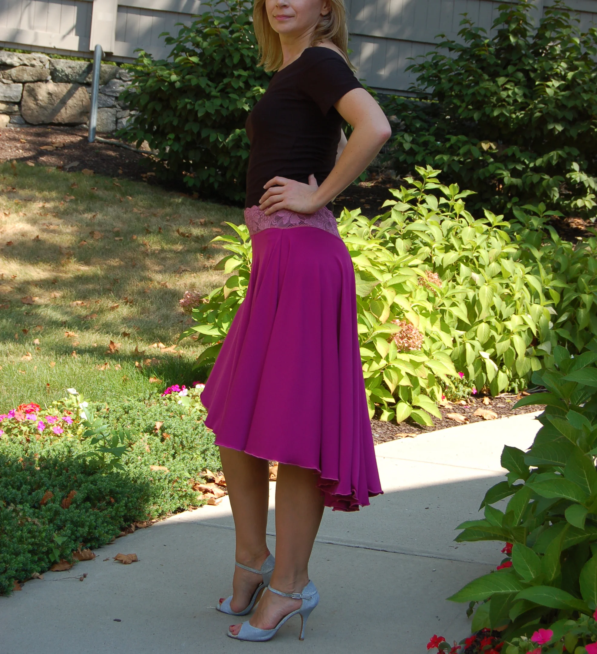 Strech_Pink_Skirt_Front_3.jpg