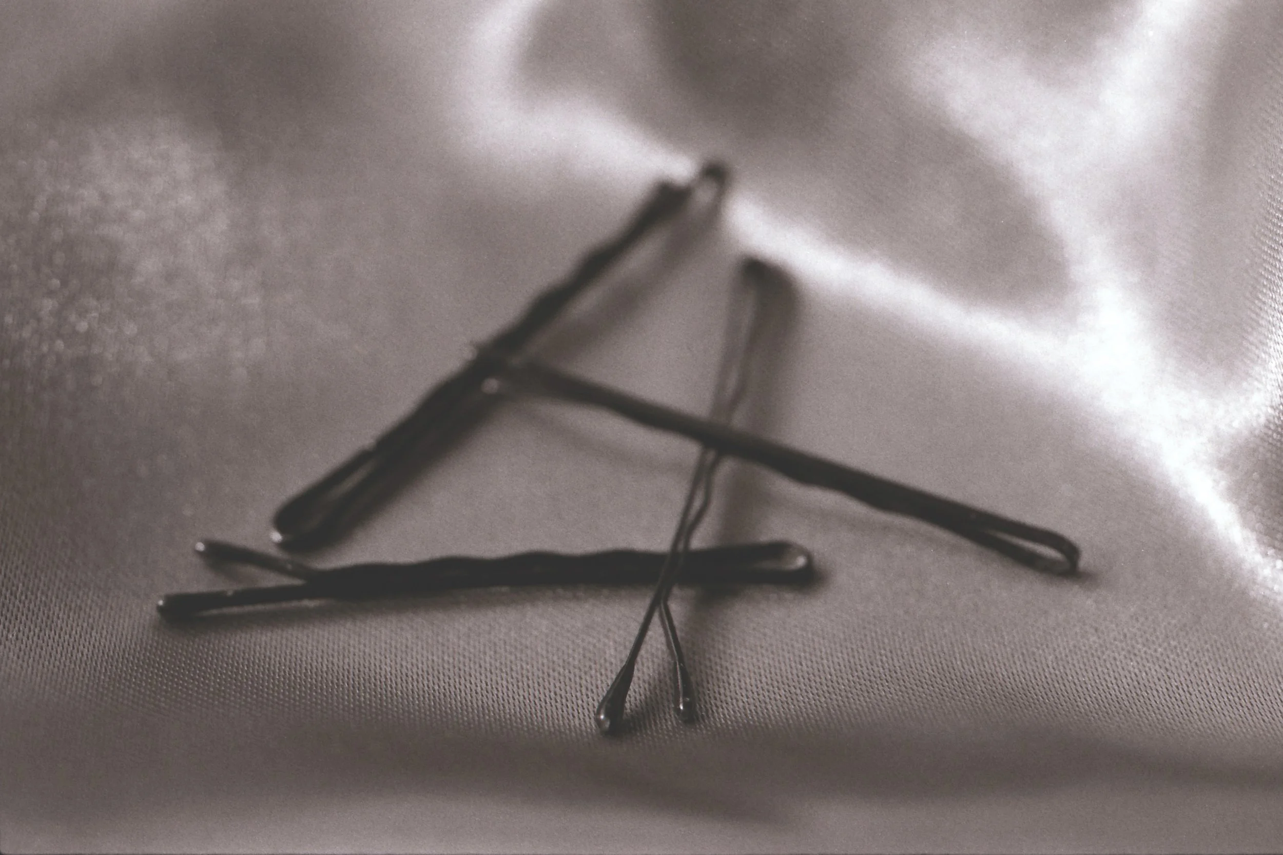 bobby pins 02 lighter and smaller.jpg