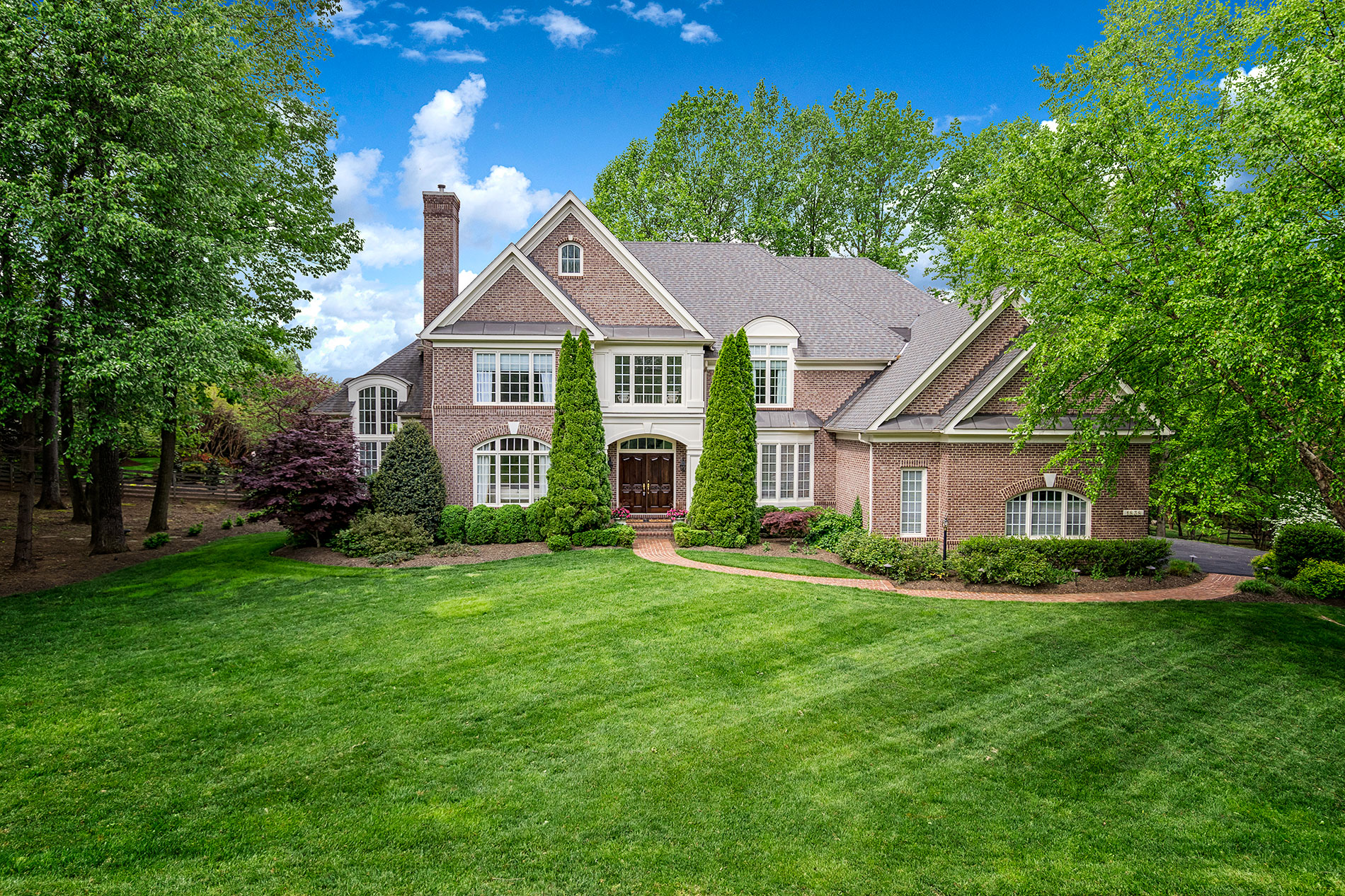 01-Elgin Dr-web.jpg