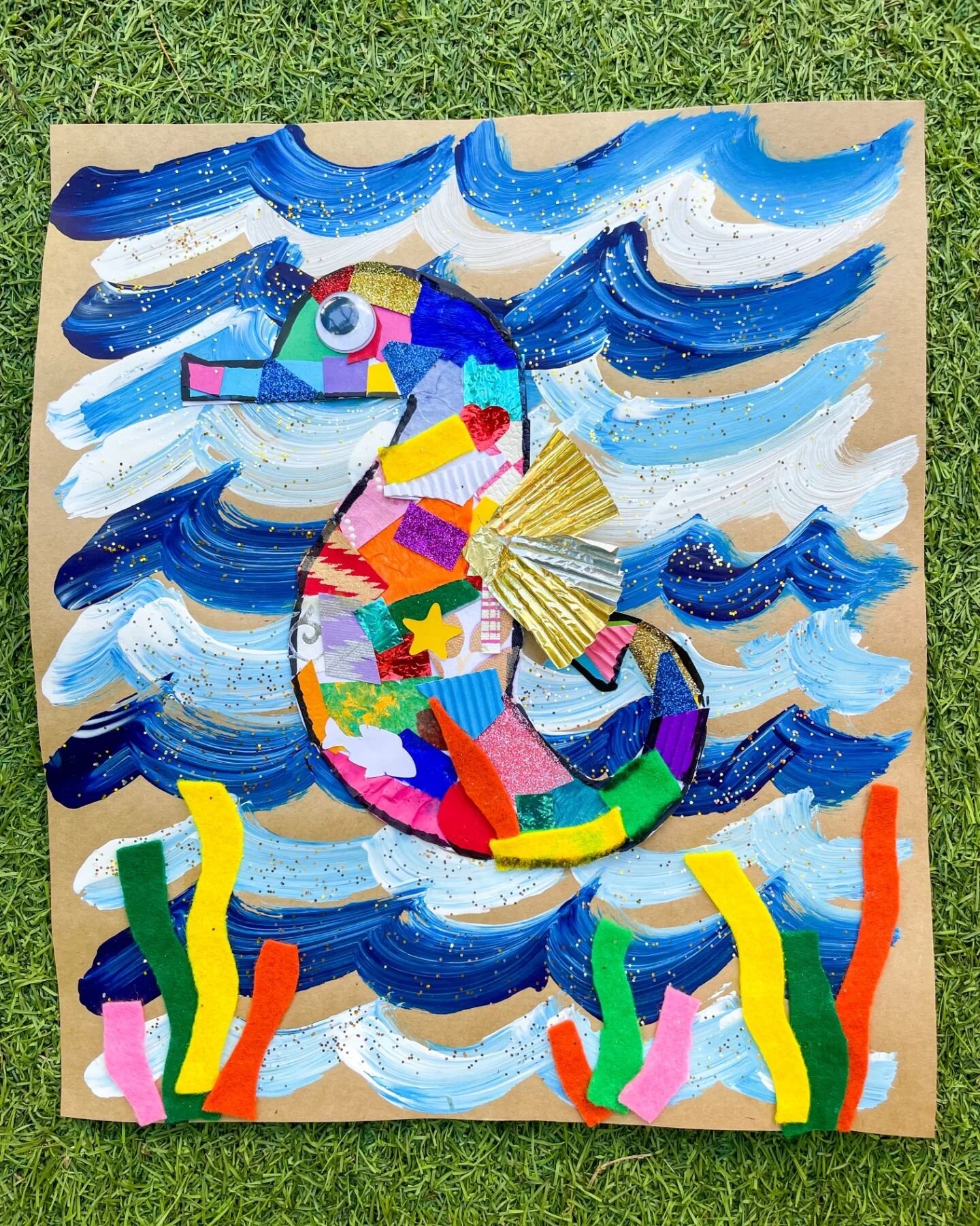 Two awesome activities left for this week. Don't miss tomorrow's beautiful collage Seahorse artworks @westvillage_brisbane  from 9:30-11am, or on Friday our gorgeous Clay Mini Lands &amp; Creatures @rockscommunitygarden 🎨🌳💕

Book a pass via our we