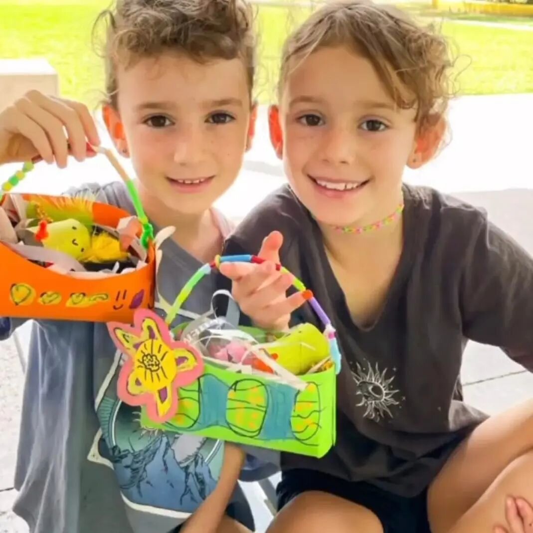 Keep the kids entertained these holidays with our awesome Easter activities this week @westvillage_brisbane 🐣🐇 No bookings required. 
Open 9:30-11am Mon-Wed 
🚗 2hrs free parking 
☕️🍦 Cafes, Ice cream and shops nearby 
🌈 All ages and abilities we