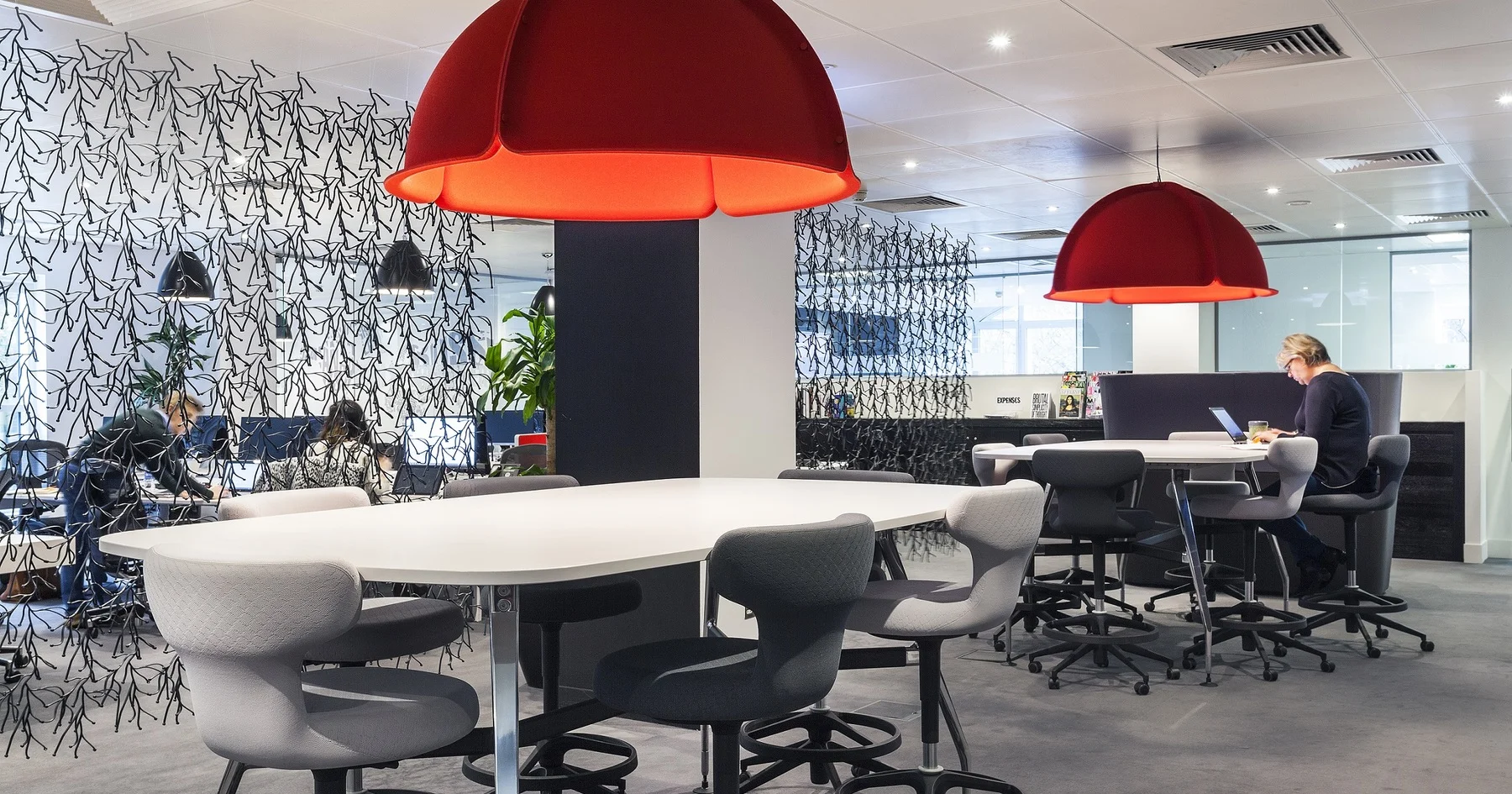 M&C SAATCHI - LONDON