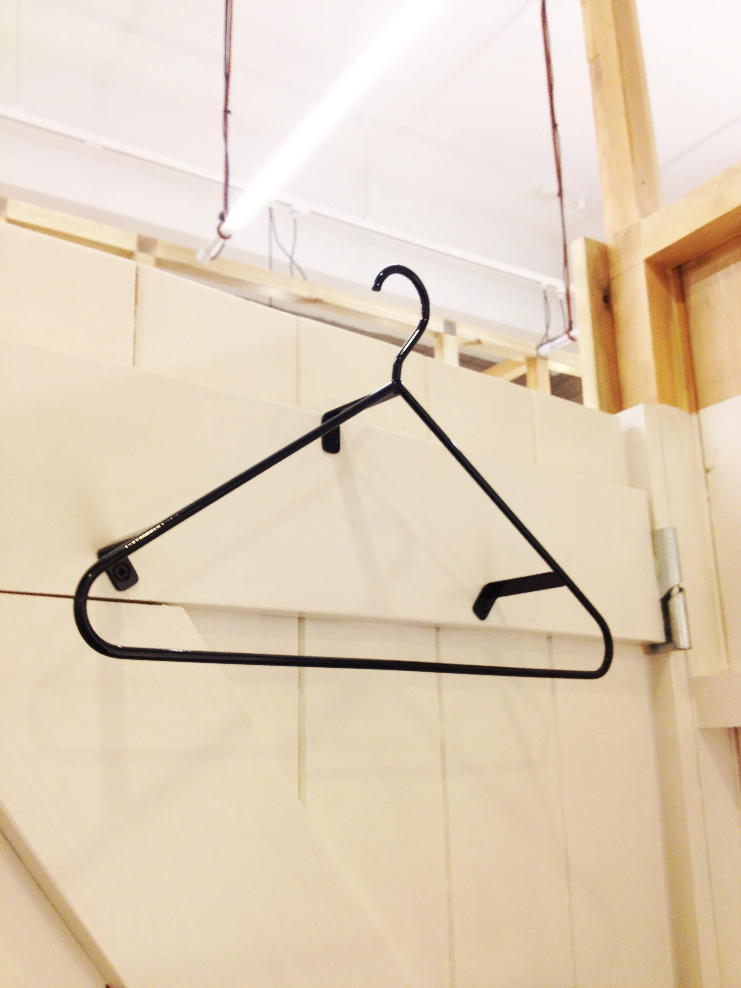 RIVER ISLAND - FITTING ROOM FIXTURE