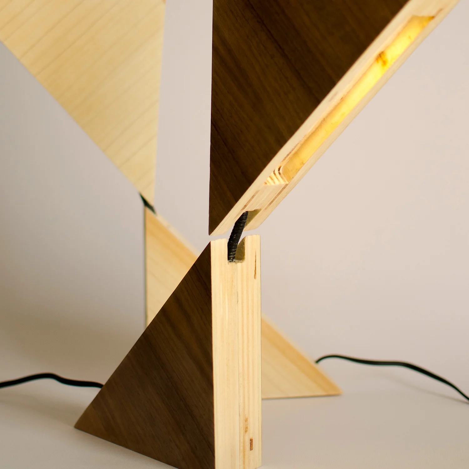 unisono.produzioni.lampada.zeno_03.jpg
