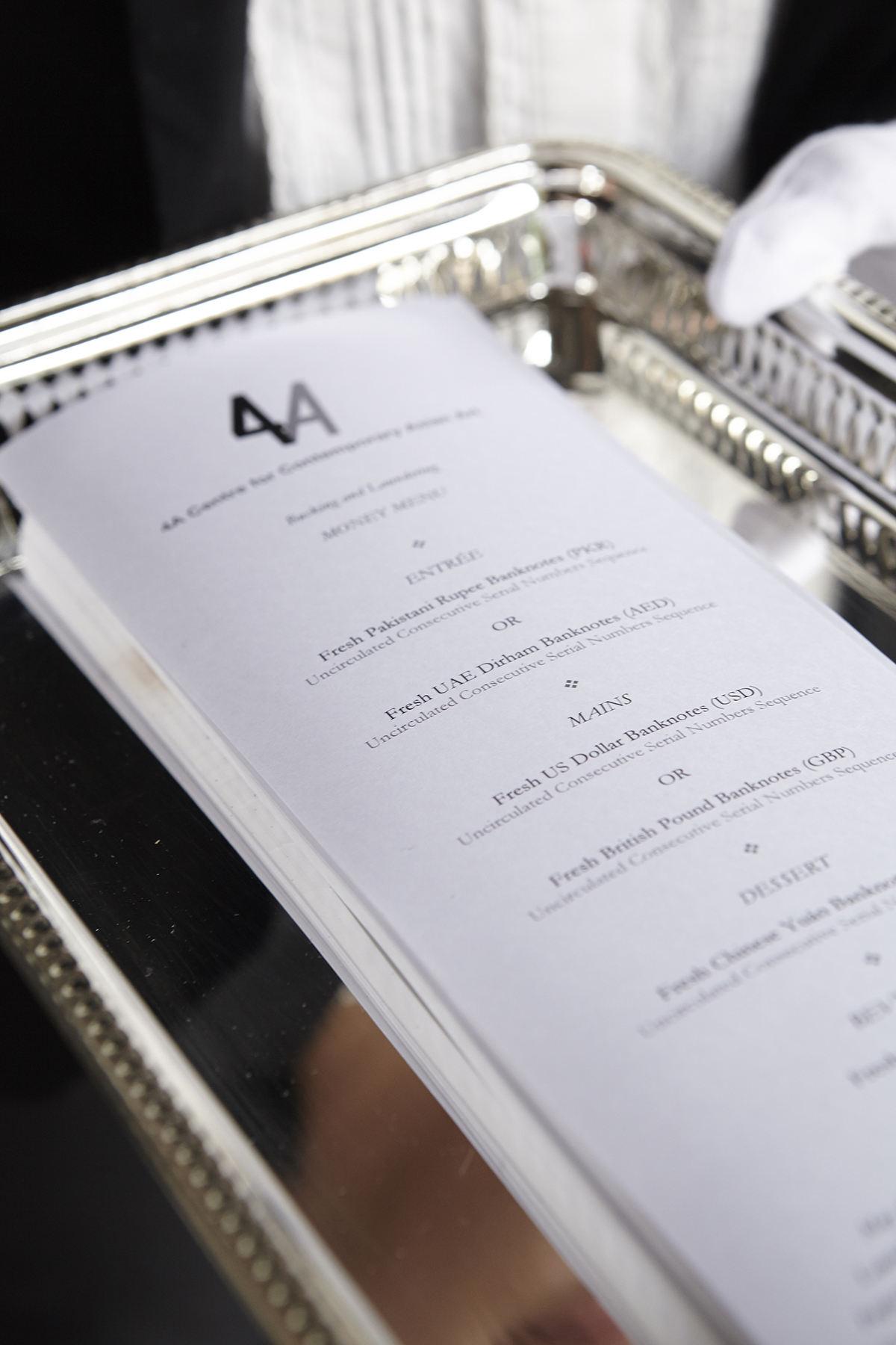 Bucking menu and information card