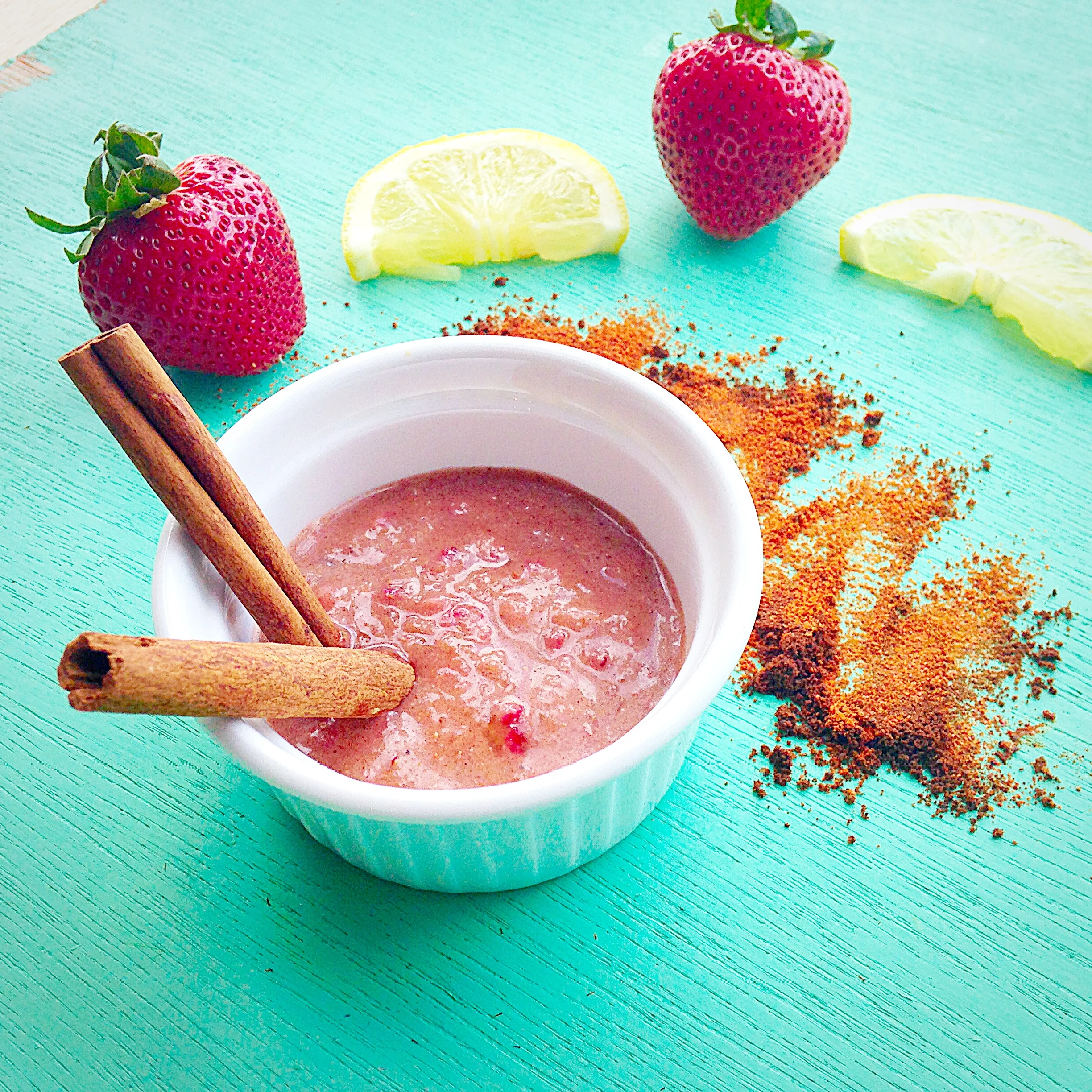 DIY Masque + Smoothie: Strawberry Apple Pie to Detox and Exfoliate Skin