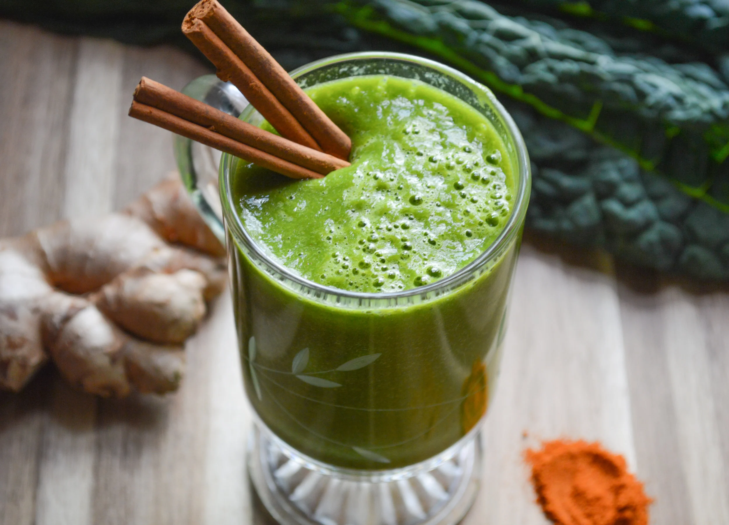 #BEAUTYFOOD SMOOTHIE + DIY MASQUE: Winter Green for Glowing and Revitalized Skin