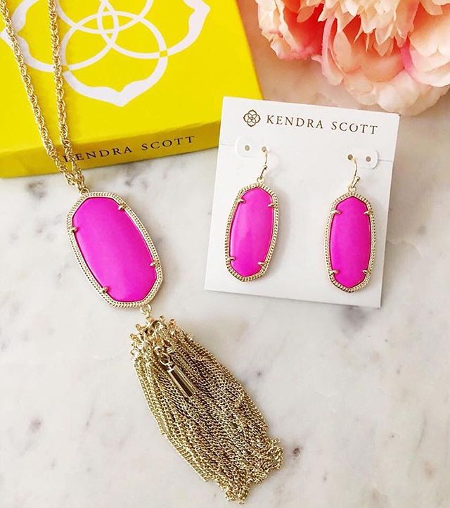 We can&rsquo;t hold back our excitement any longer 
KENDRA SCOTT has arrived at all 7 Jacksonville Lucy&rsquo;s Locations!!!
Find one near you at: 
www.facebook.com/lucysgiftboutique/locations #kendrascott