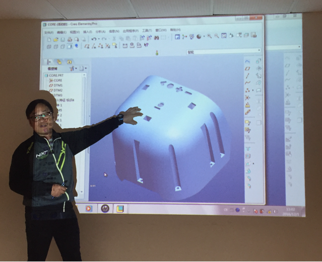 One of our manufacturer’s engineers giving his take on Kello’s design