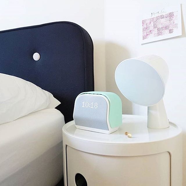 One of the most stylish nightstand we've ever seen 💚 (and it has nothing to do with that gorgeous Mint Green Kello!). Thanks @aalicialala 😍#HelloKello #Design #Nightstand #Scandinavian #Stylish #Classy