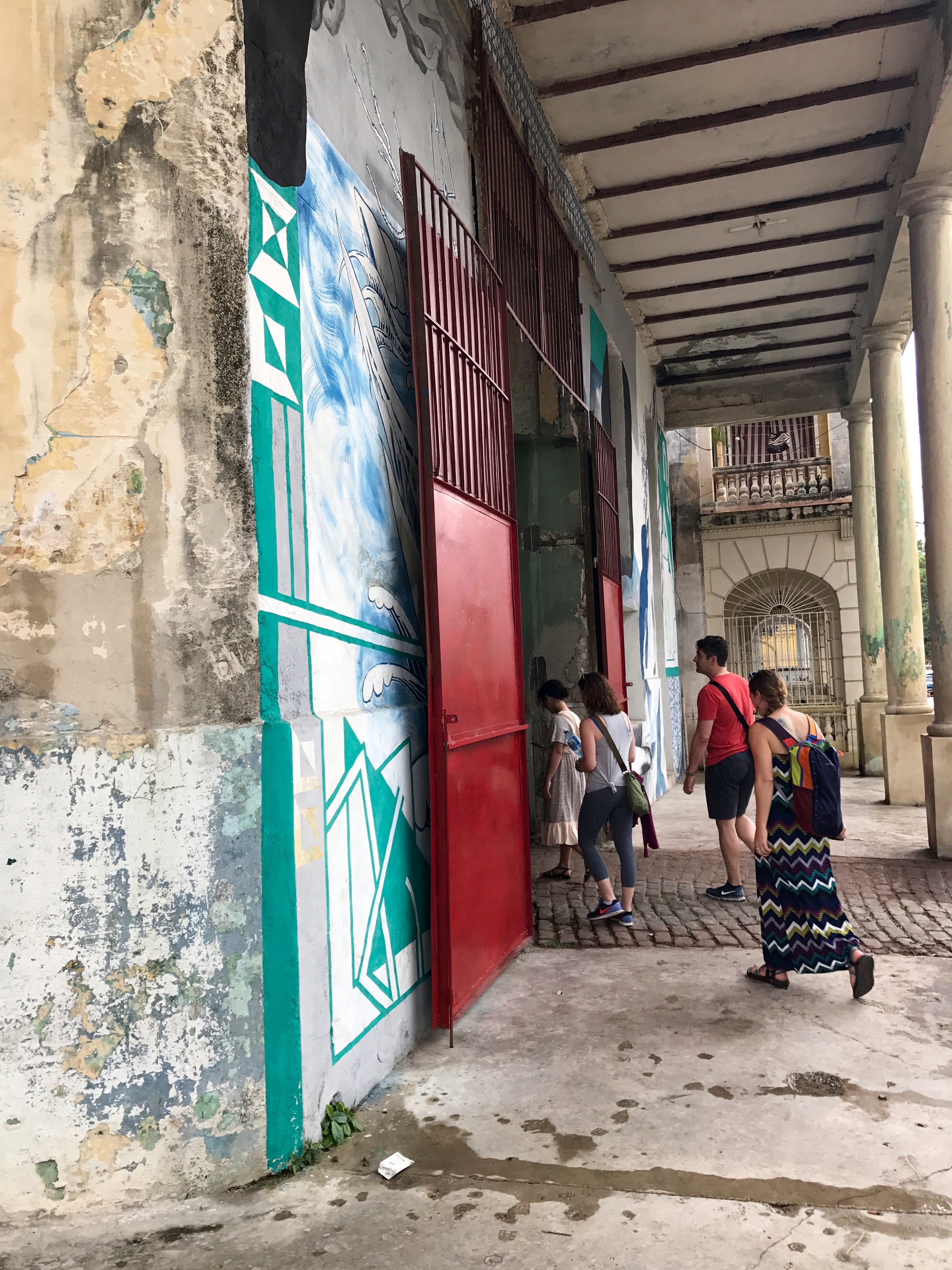 vistar's new location, this amazing warehouse space they were able to purchase from the cuban government for use in arts education and production. 
