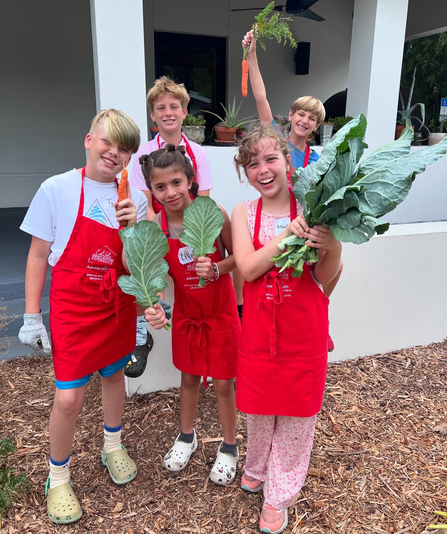 Say hello to Park School! These 5th graders dove headfirst into the seed-to-table experience and had a blast learning the story of Southern food. Scroll through if you want to feel like you went on the field trip too! 

On the menu: Johnny cakes, suc