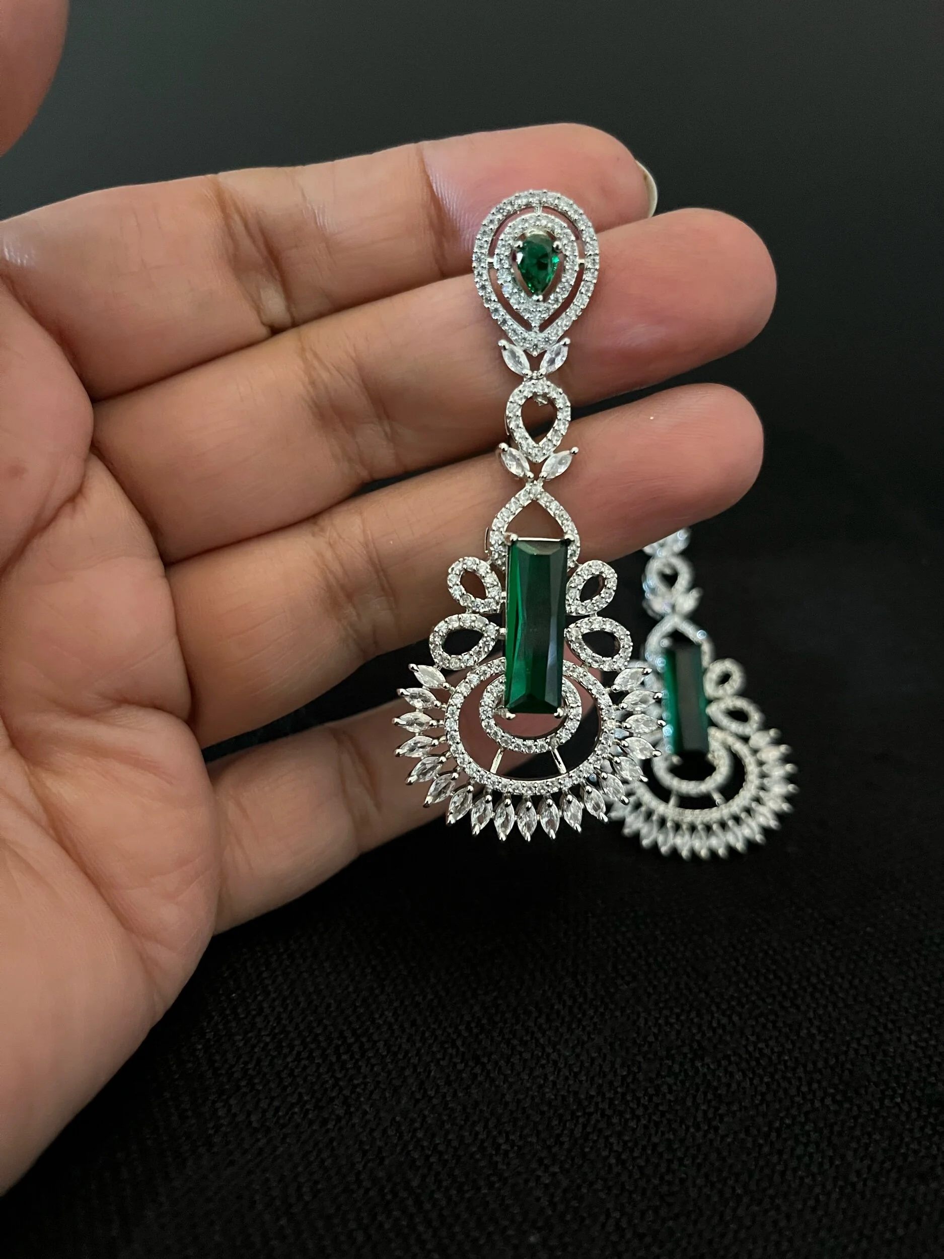 ACECB232-7807-4802-A05C-7EAEF71B72ED