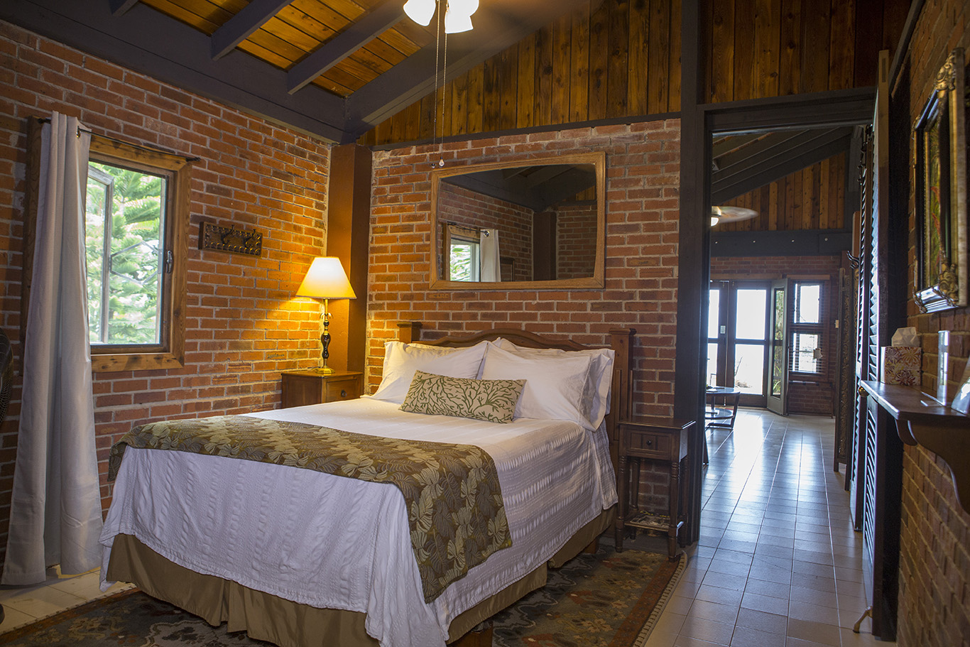 suite bedroom.jpg