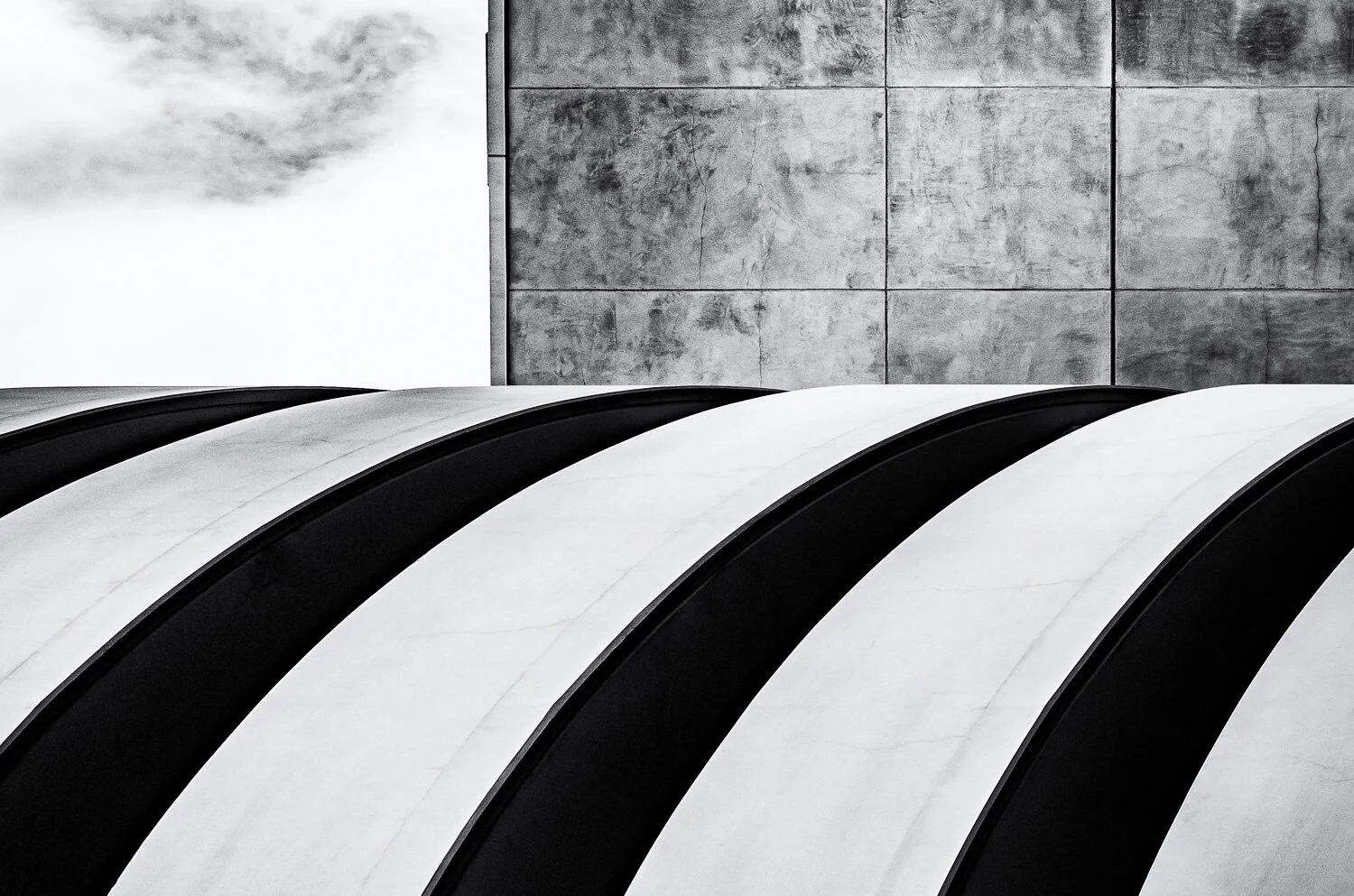 Coordinates Series: 32.7065° N, 117.1618° W.