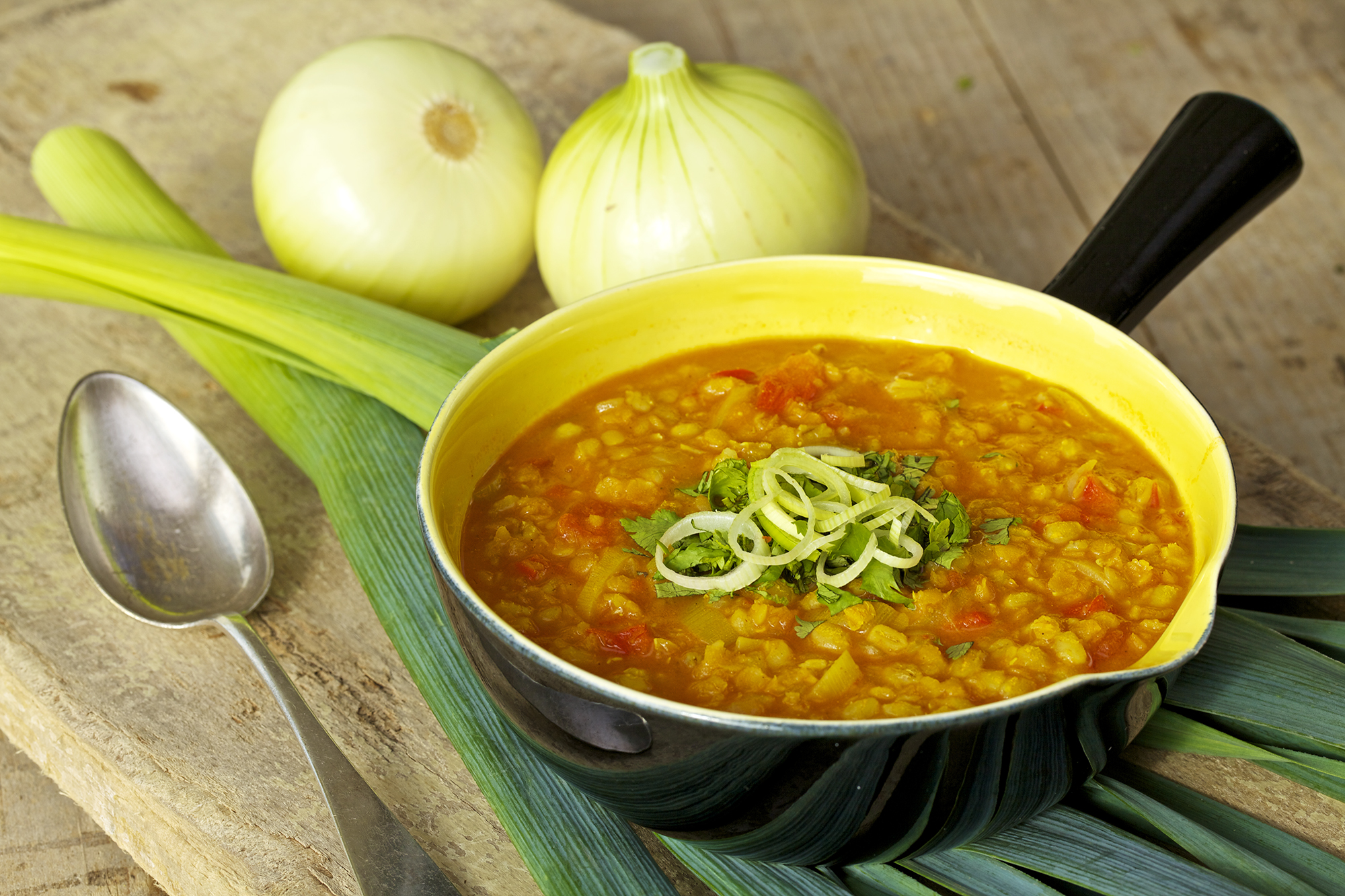 Lun, mettende og utrolig god! Linsesuppe med bygggryn er en sikker suksess! Foto: Sunnhetsbladet