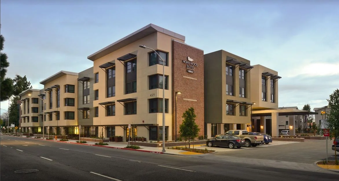 Hilton Ext.JPG