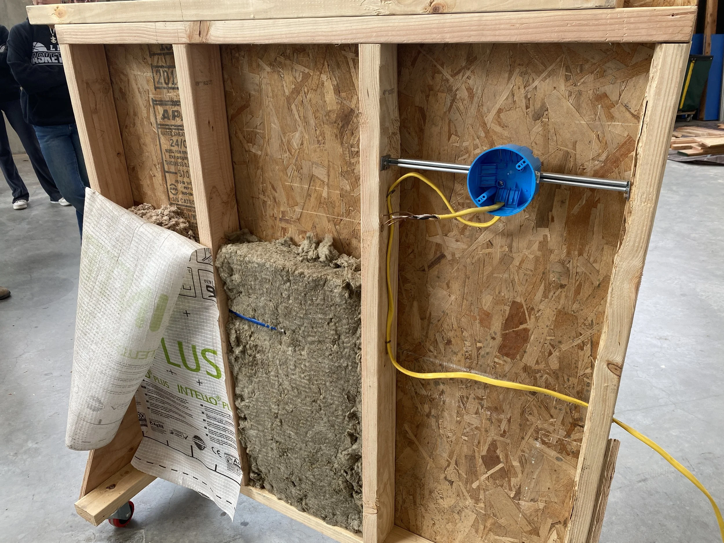 Girls Build Summer Academy - Lessons in Insulation