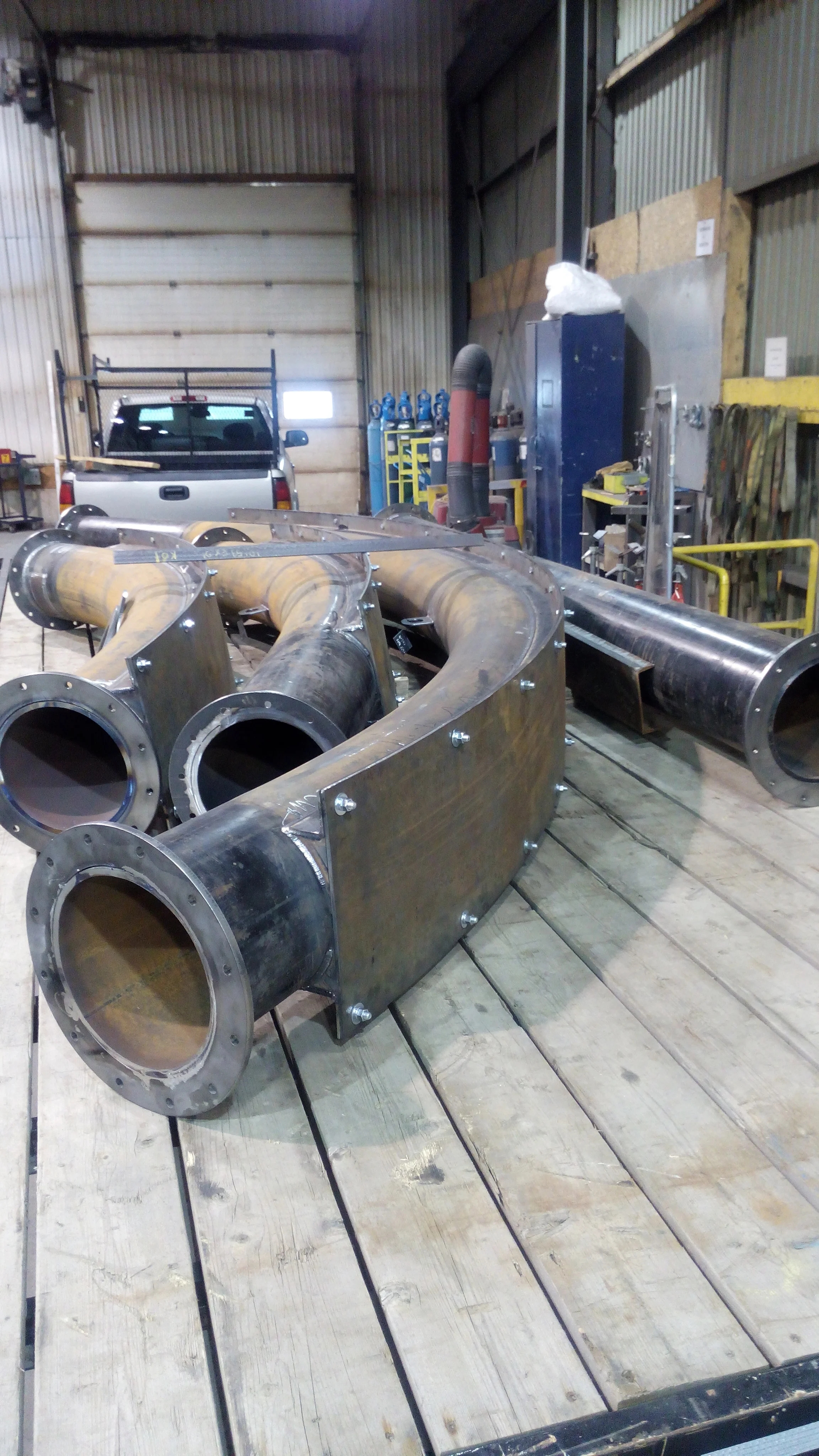 Fabrication de tuyauterie sous pression selon ASME B31.1, B31.3 ou B31.5. Manufacturing of power and process piping as per ASME B31.1, B31.3 or B31.5.