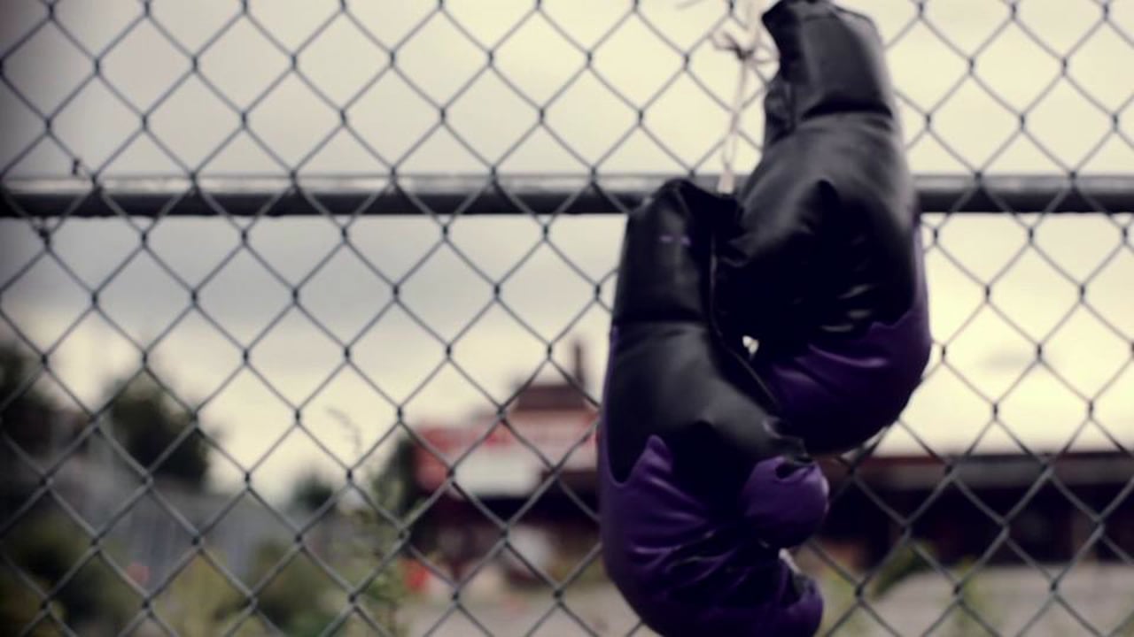 MADE BY NIKE - "BIP LING"