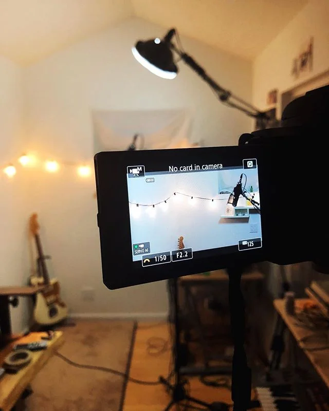 Dialing in my new camera for Saturday’s live stream show. Goodbye web cam!🤘#canonm50