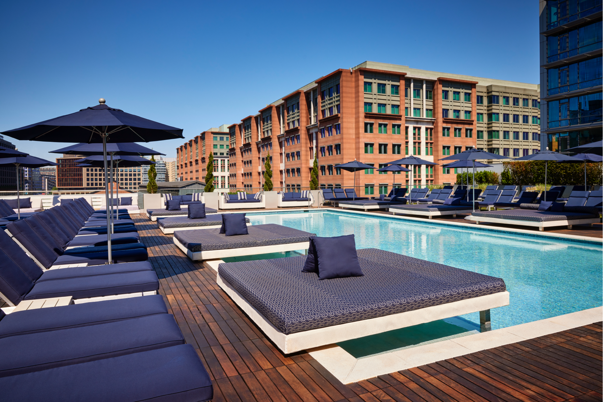 Yards-Pool-3.webp