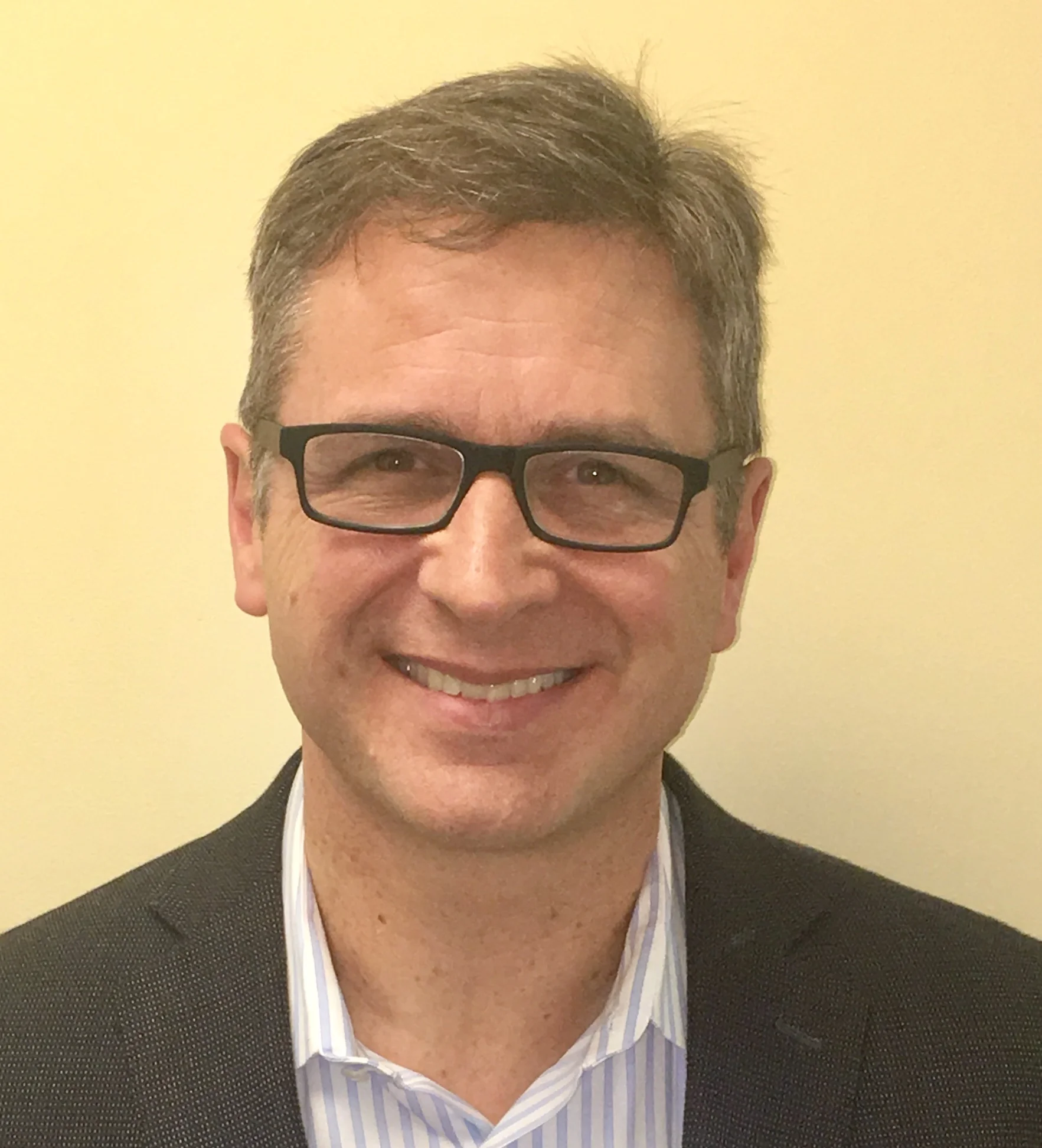 Dr Tom Stoll.jpg