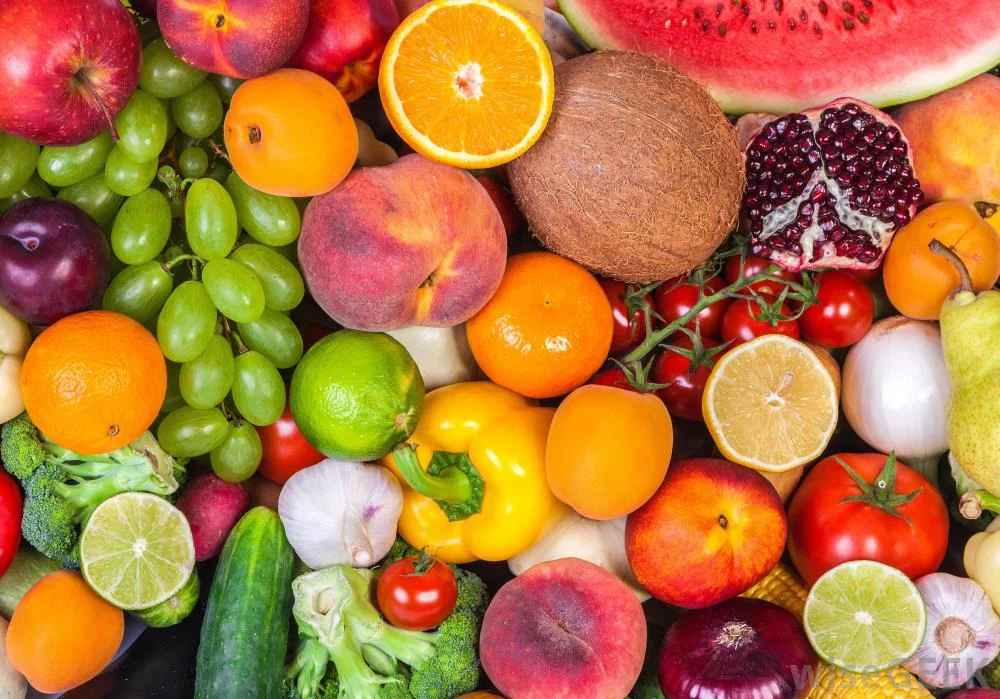large-bundle-of-fruits-and-vegetables-together.jpg