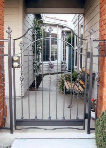 custom-double-arch-entry-gate.jpg