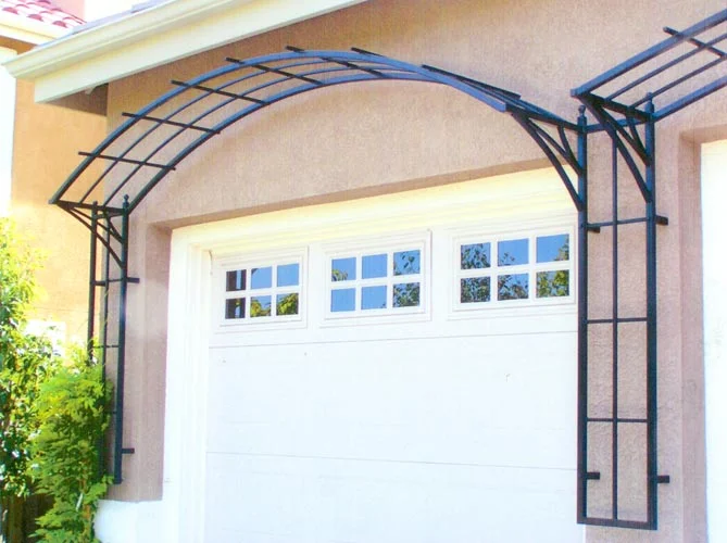 arch-garage-trellise.jpg